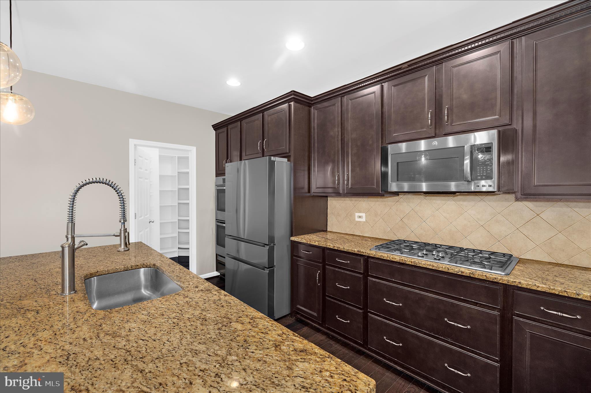 PARADISE ORCHARD - Residential