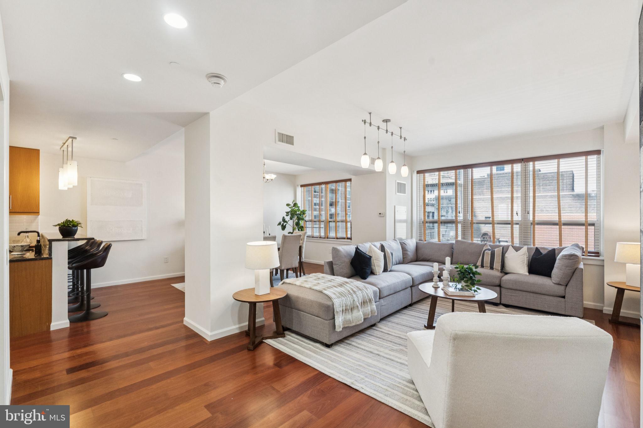 AVENUE OF THE ARTS - Residential