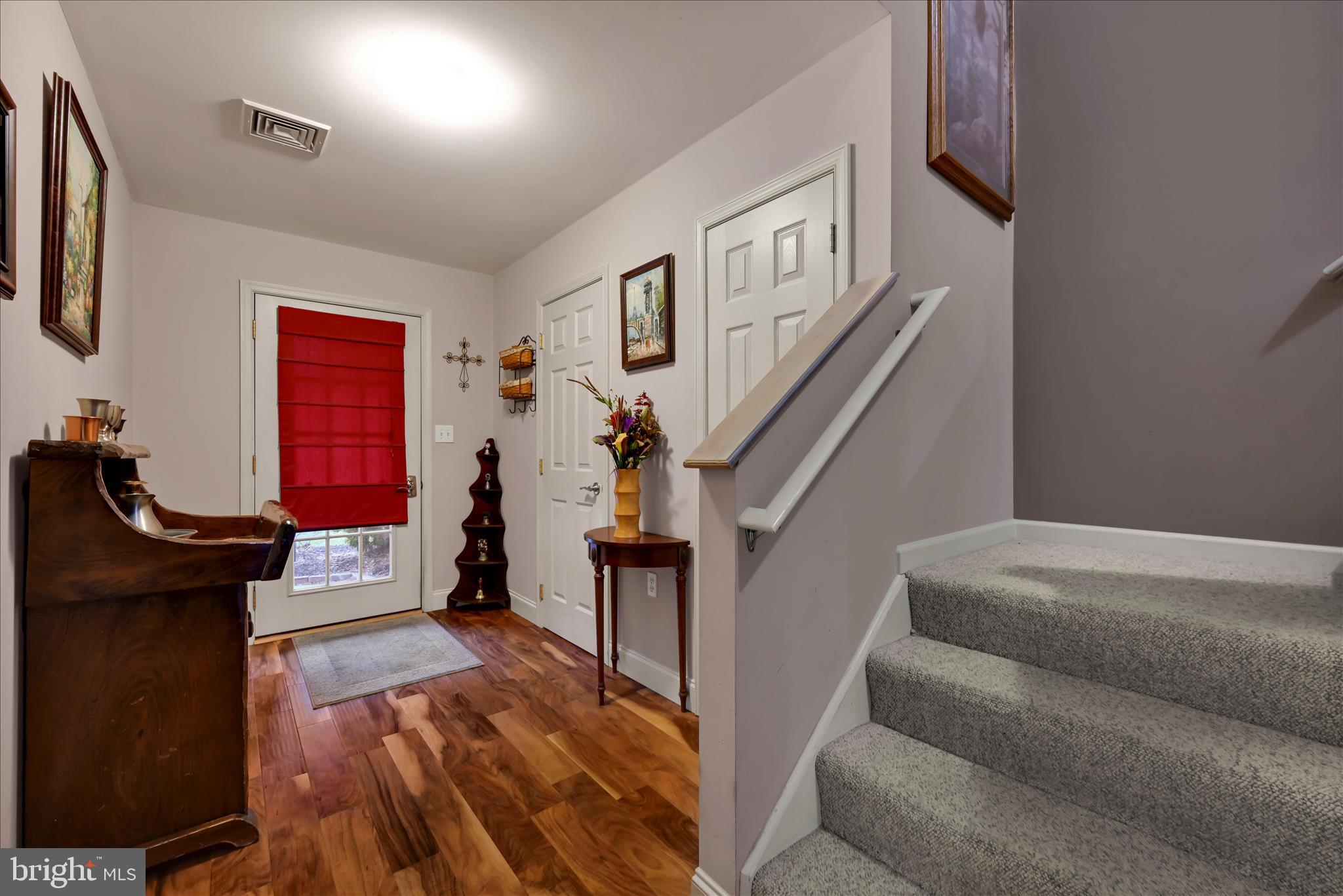 SHERWOOD COURT - Residential