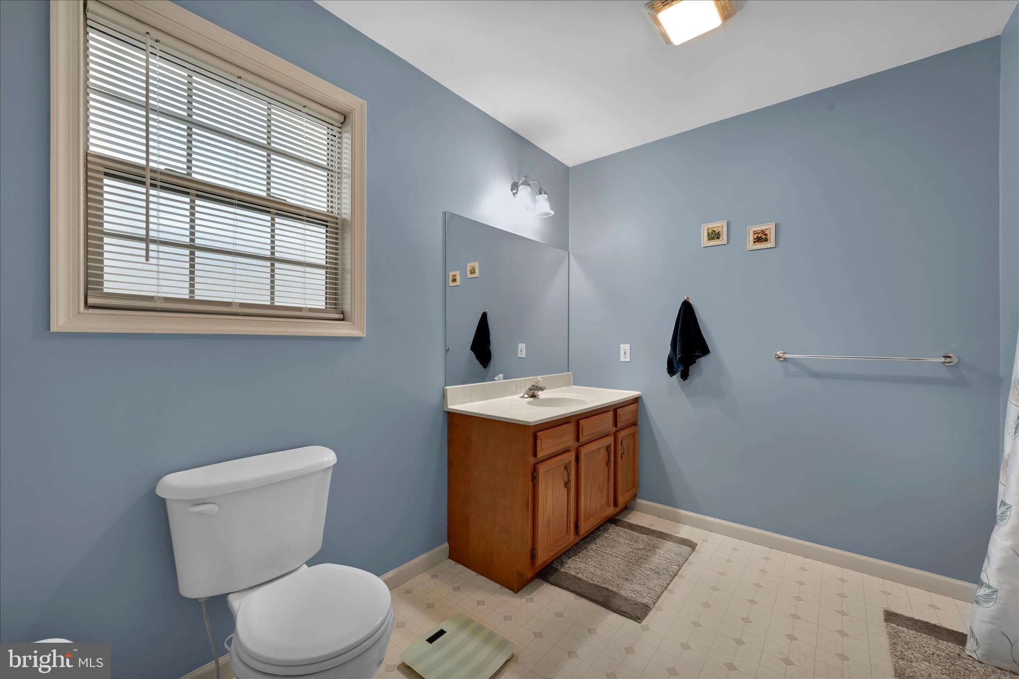 SHERWOOD COURT - Residential