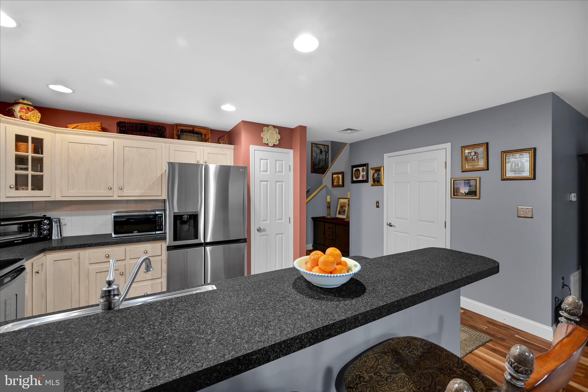 SHERWOOD COURT - Residential