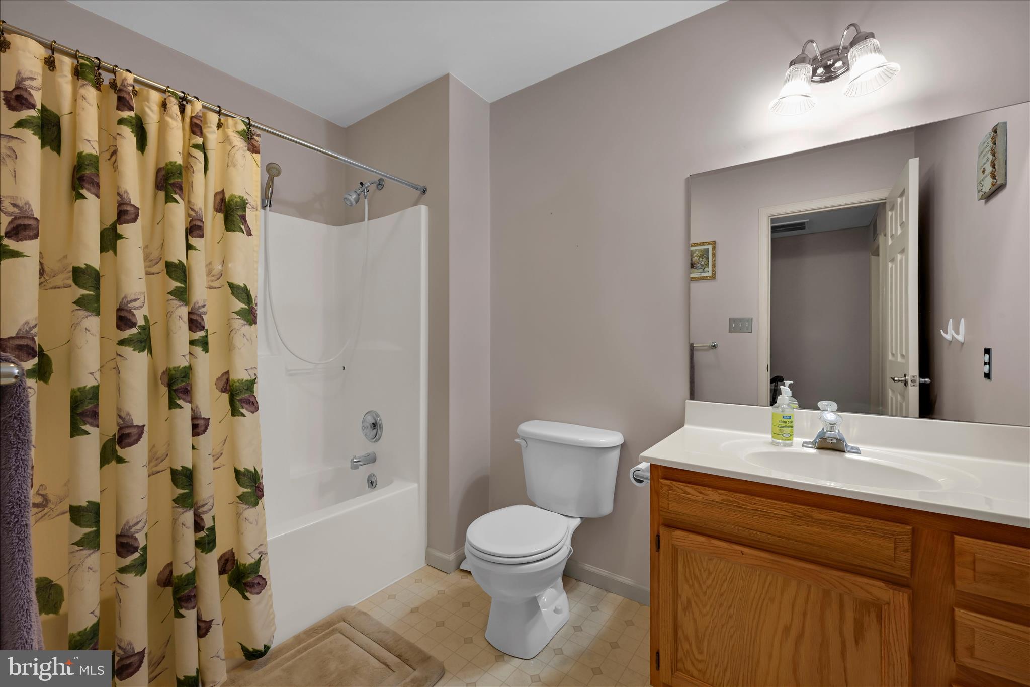 SHERWOOD COURT - Residential