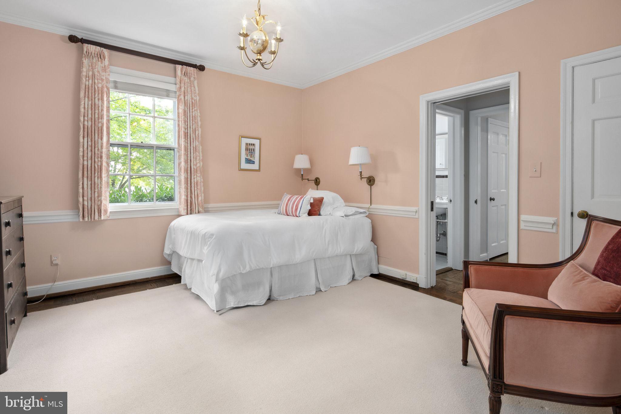 COUNTRY CLUB HILLS - Residential