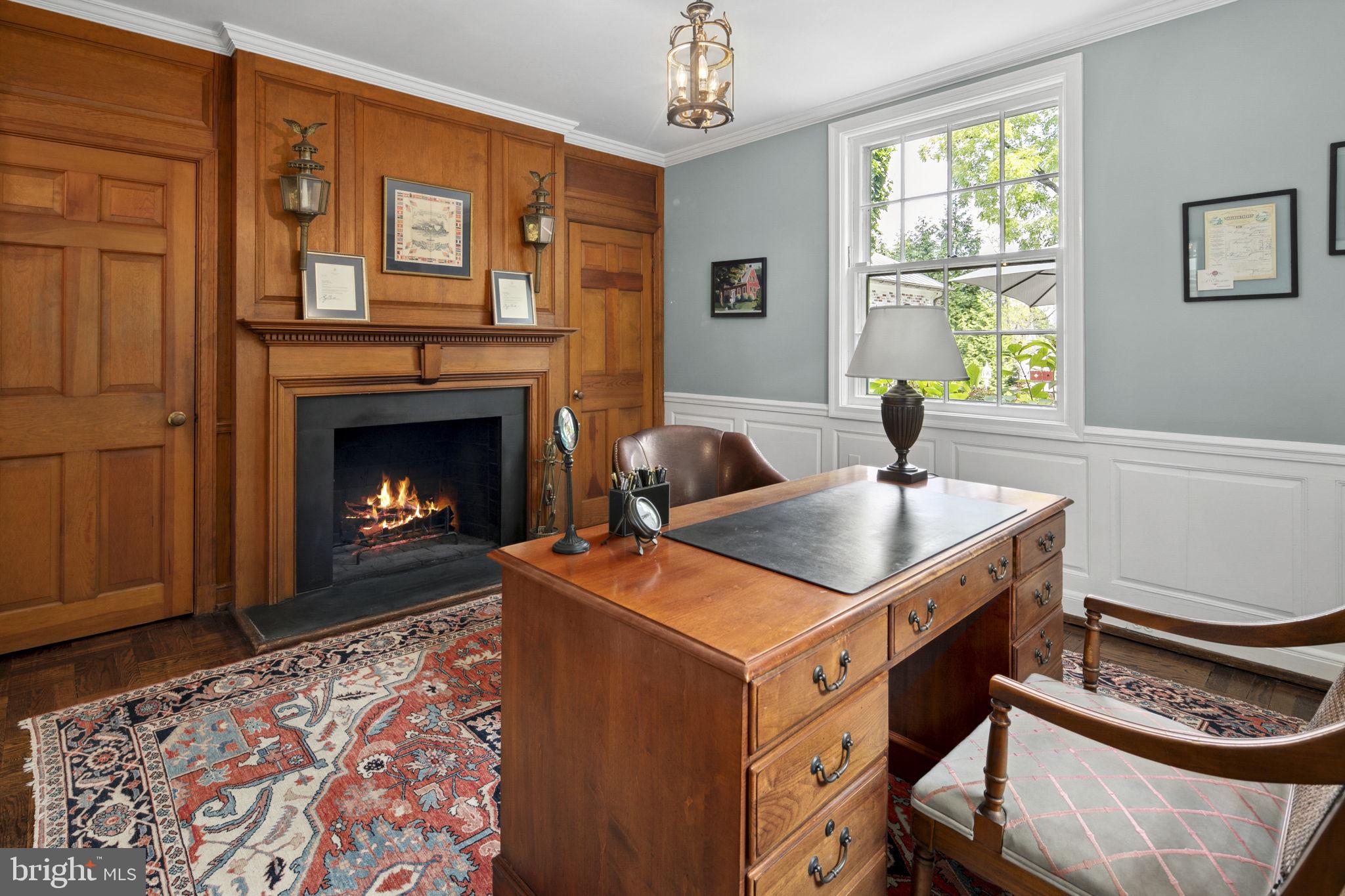 COUNTRY CLUB HILLS - Residential