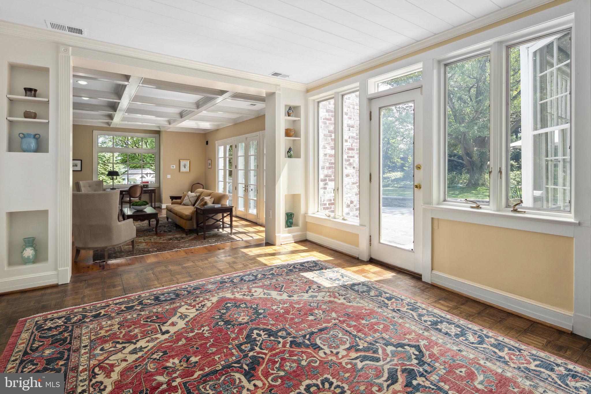 COUNTRY CLUB HILLS - Residential