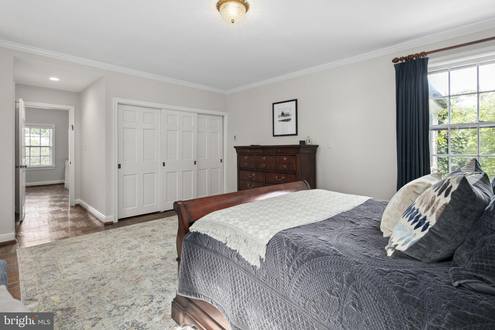 COUNTRY CLUB HILLS - Residential