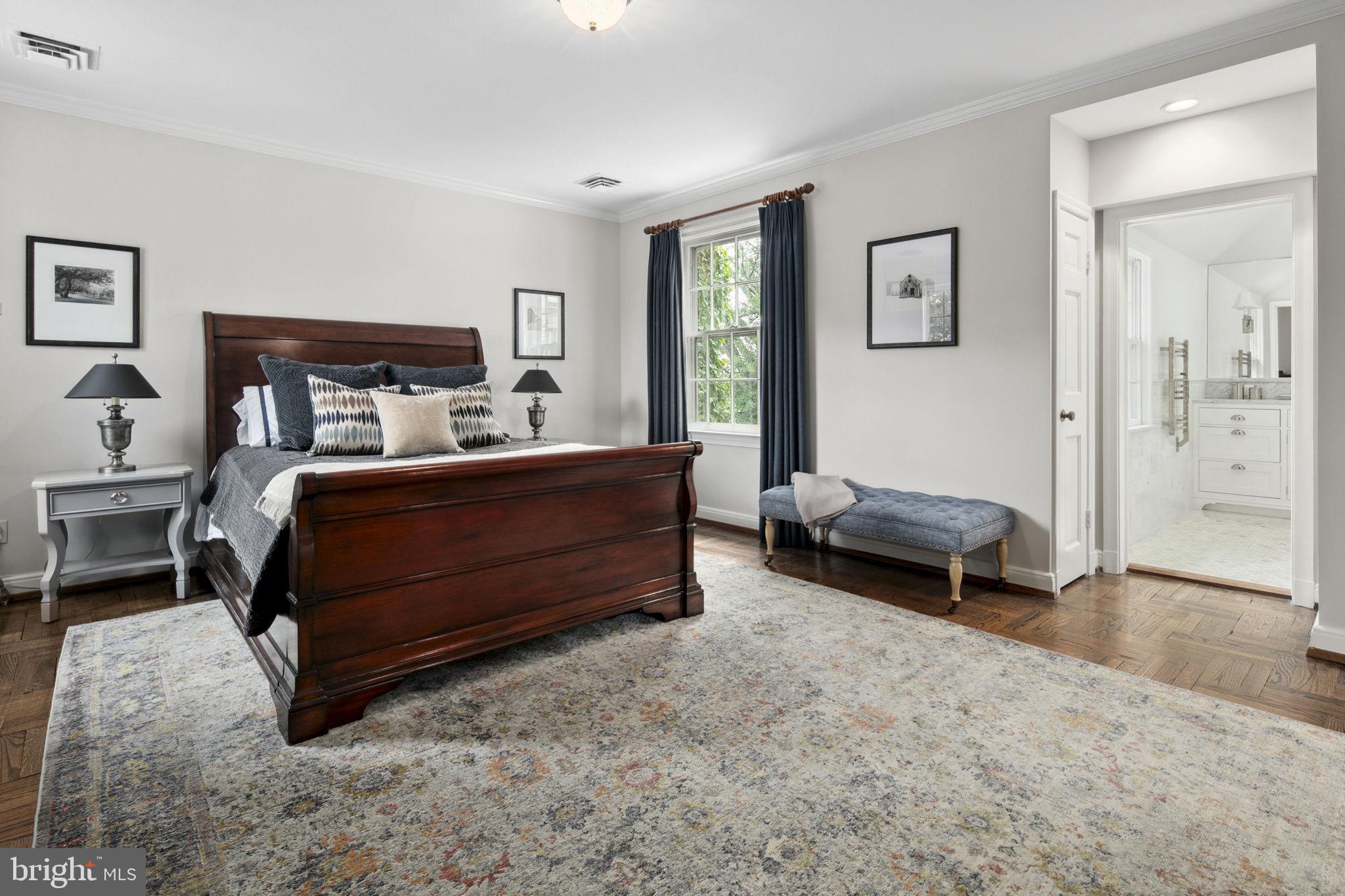 COUNTRY CLUB HILLS - Residential