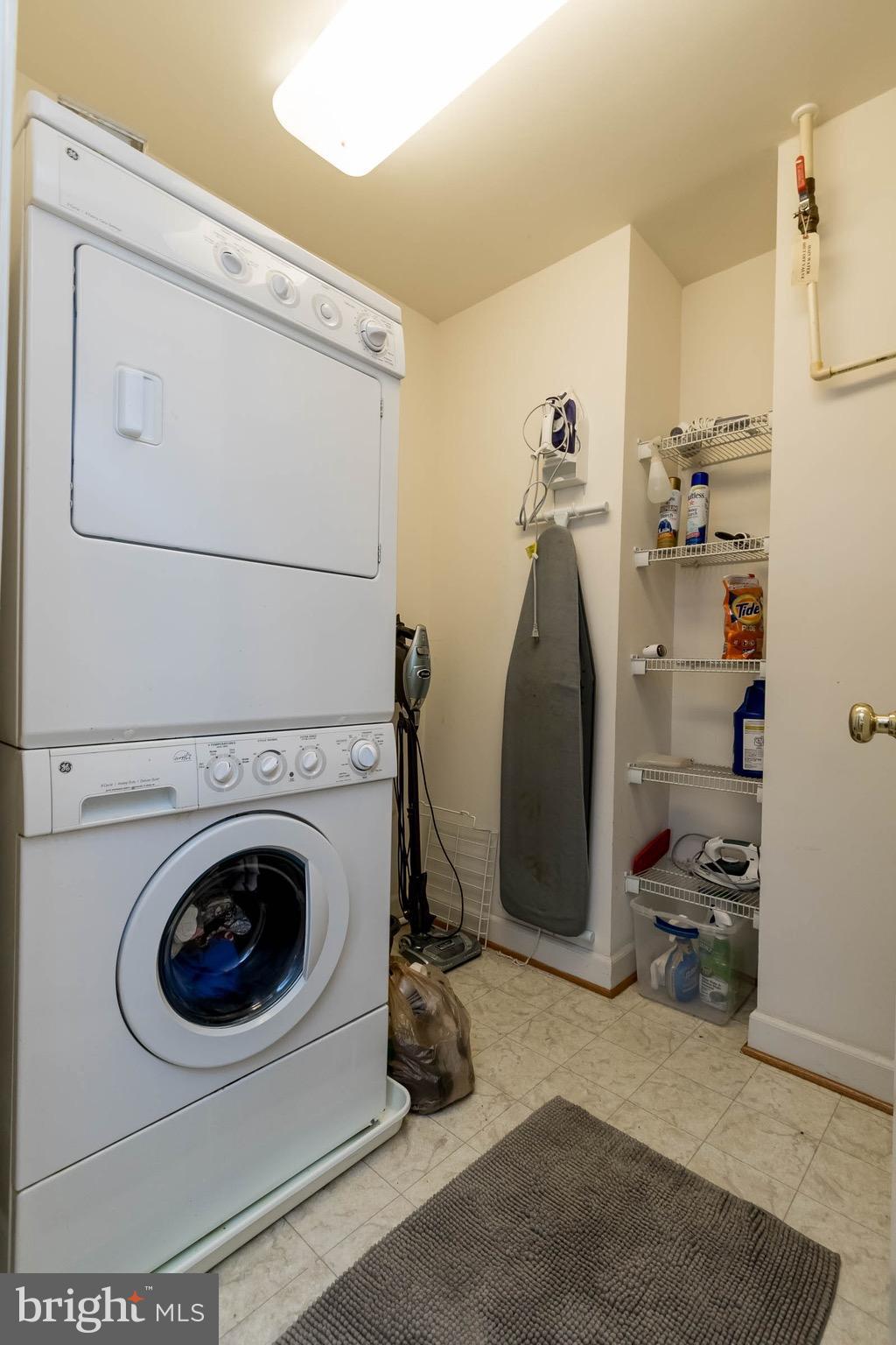 POTOMAC CLUB - Residential