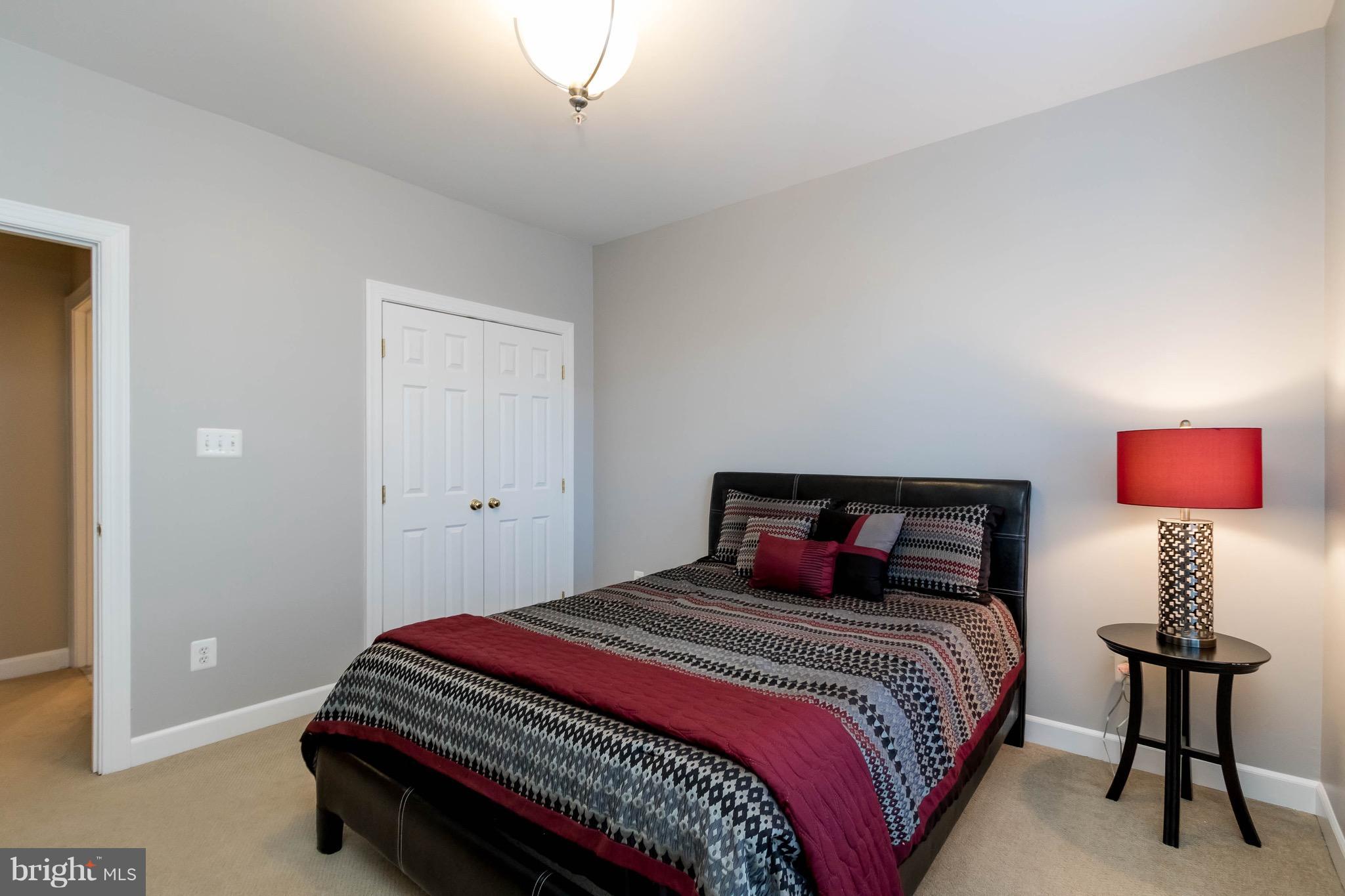 POTOMAC CLUB - Residential