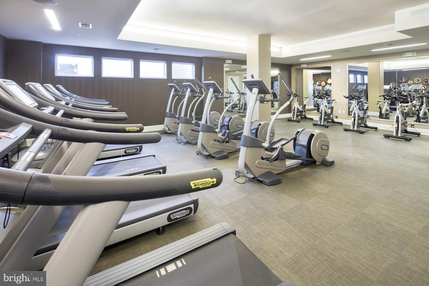 POTOMAC CLUB - Residential