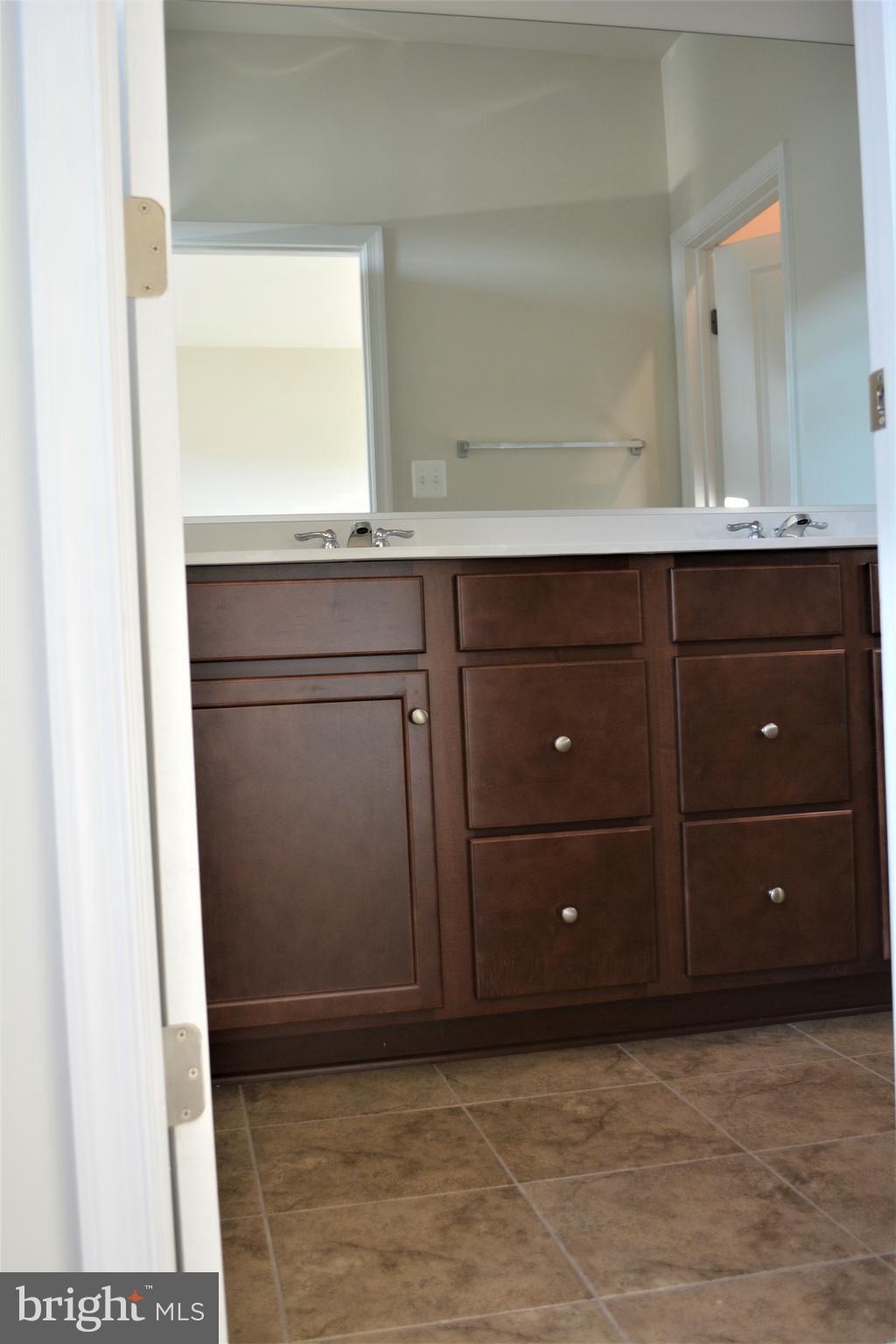 TALLYN RIDGE - Residential Lease