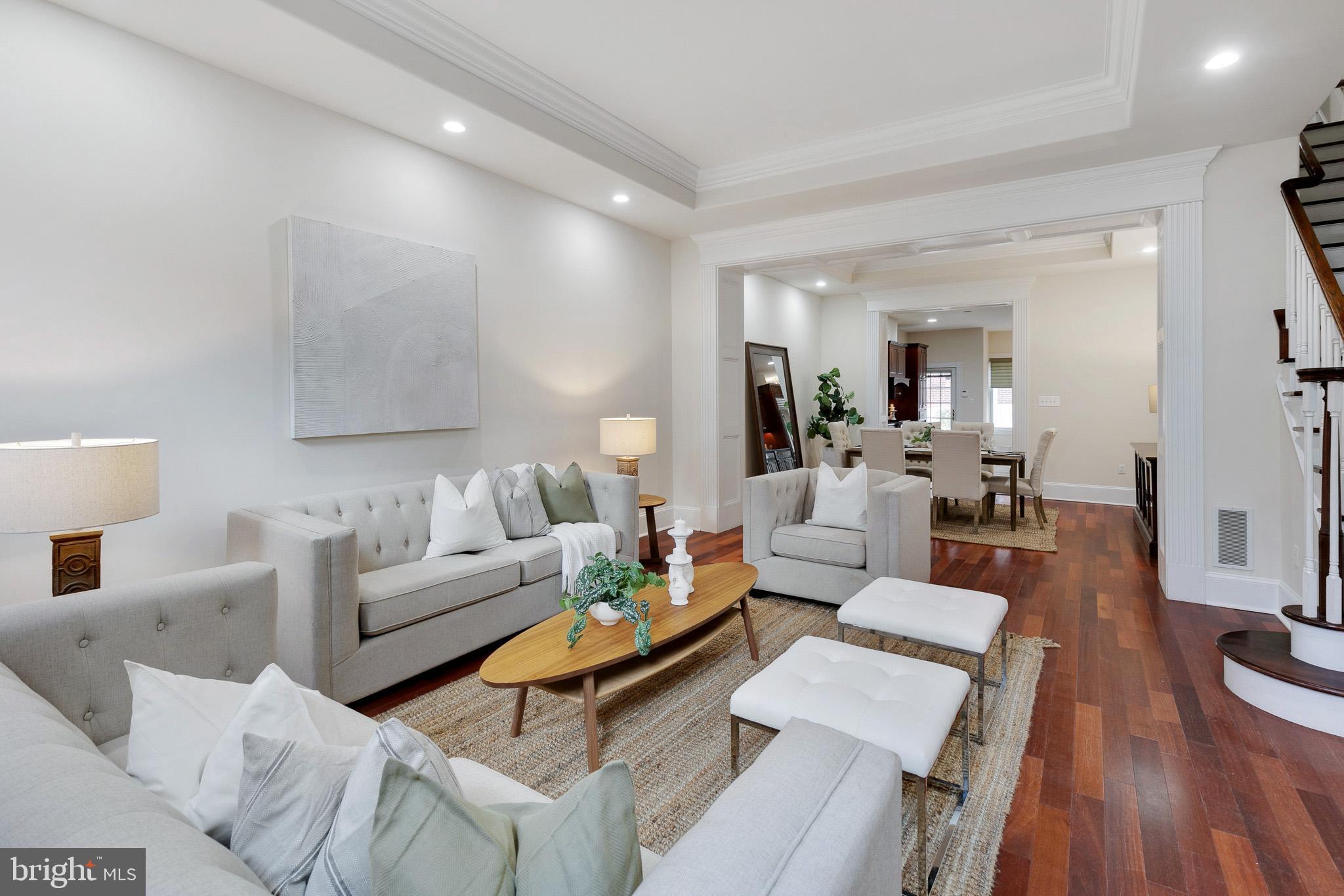 SOCIETY HILL - Residential