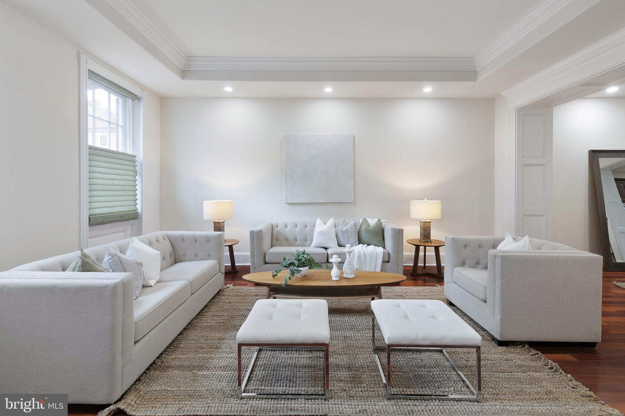 SOCIETY HILL - Residential