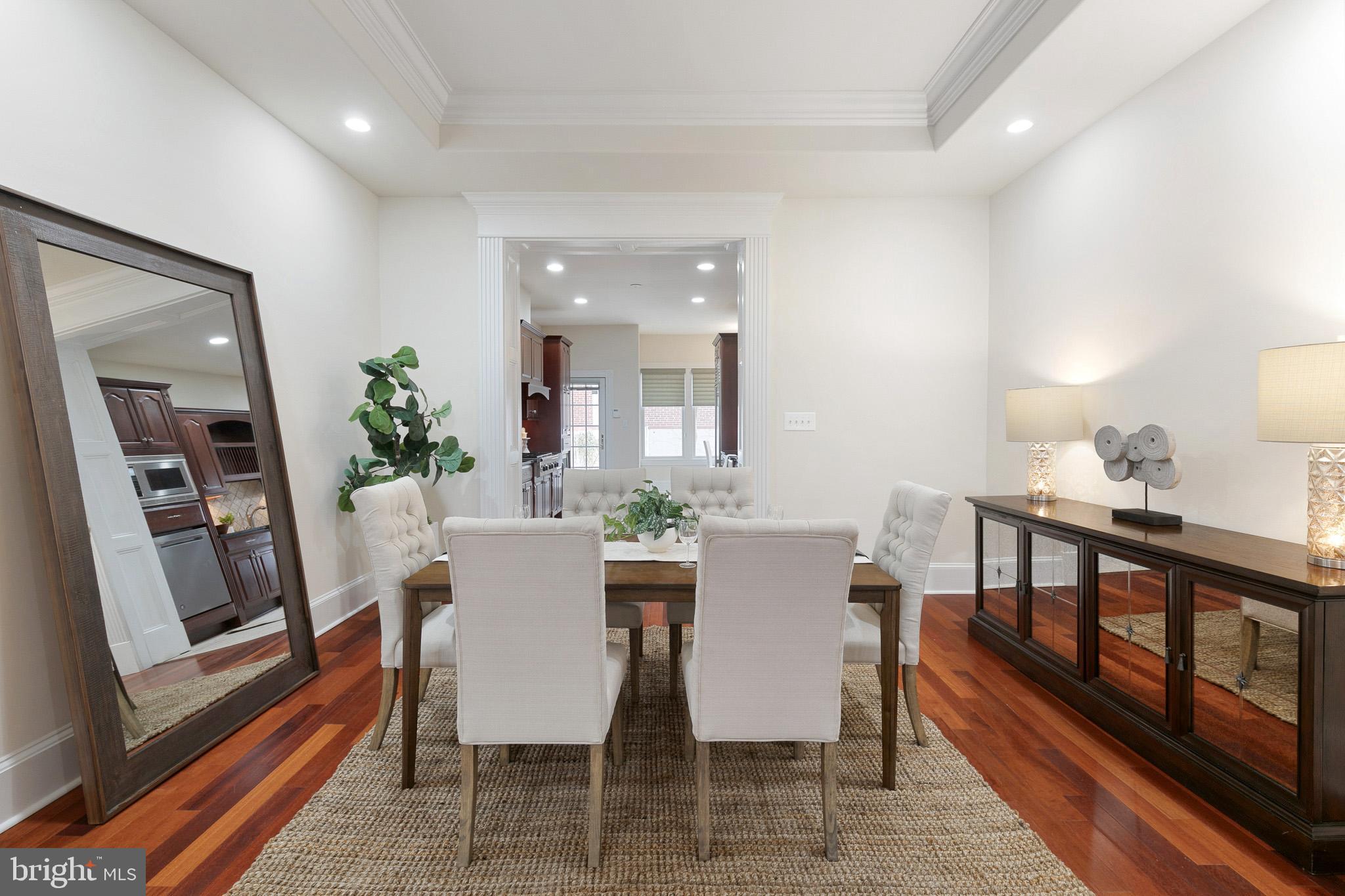 SOCIETY HILL - Residential