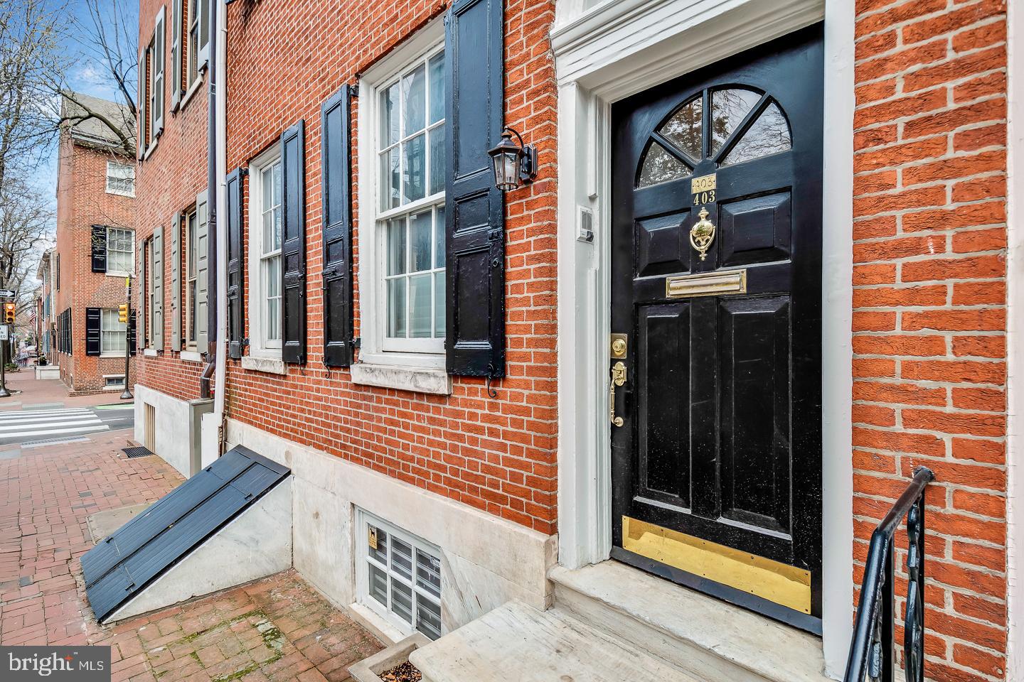 SOCIETY HILL - Residential