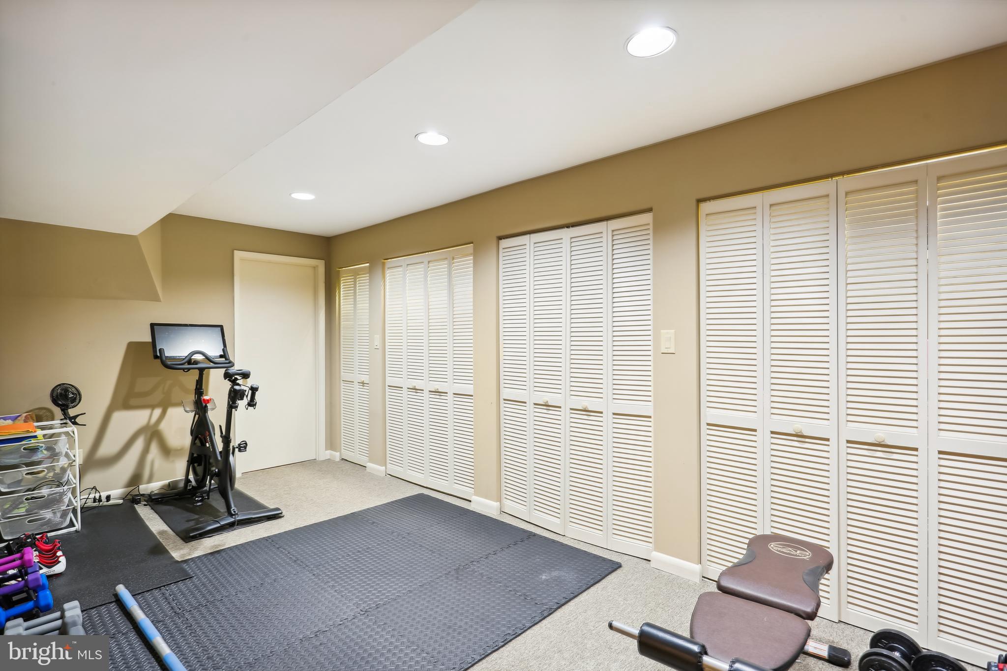 WESTLEIGH - Residential