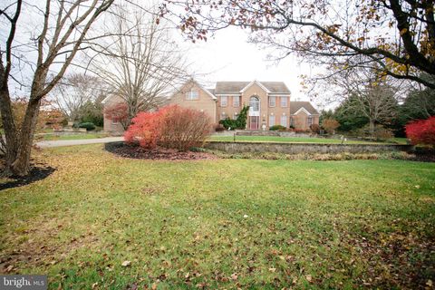 5 HIDDEN HOLLOW DRIVE HAMILTON NJ 08620
