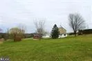 Walnutport, Pennsylvania 18088, United States, 3 Bedrooms Bedrooms, ,3 BathroomsBathrooms,Residential,Pending,61406