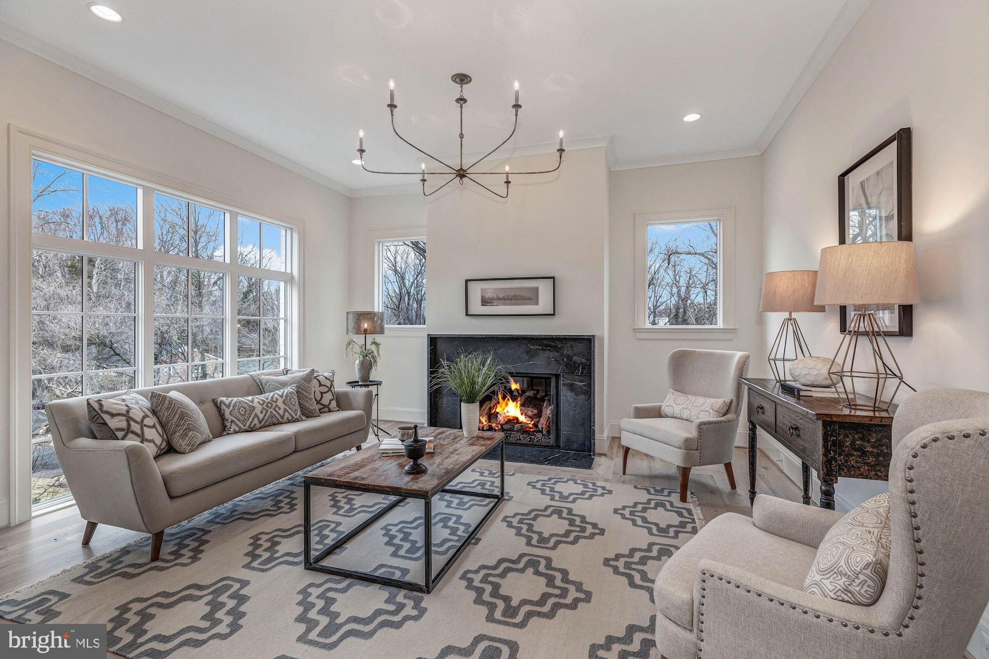 SALONA VILLAGE - Residential