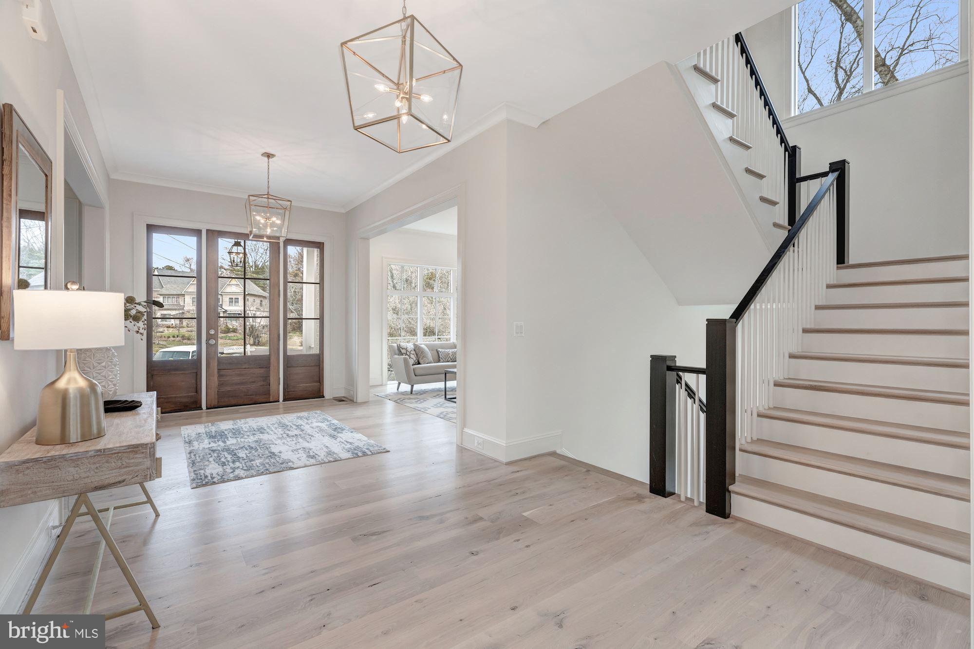 SALONA VILLAGE - Residential