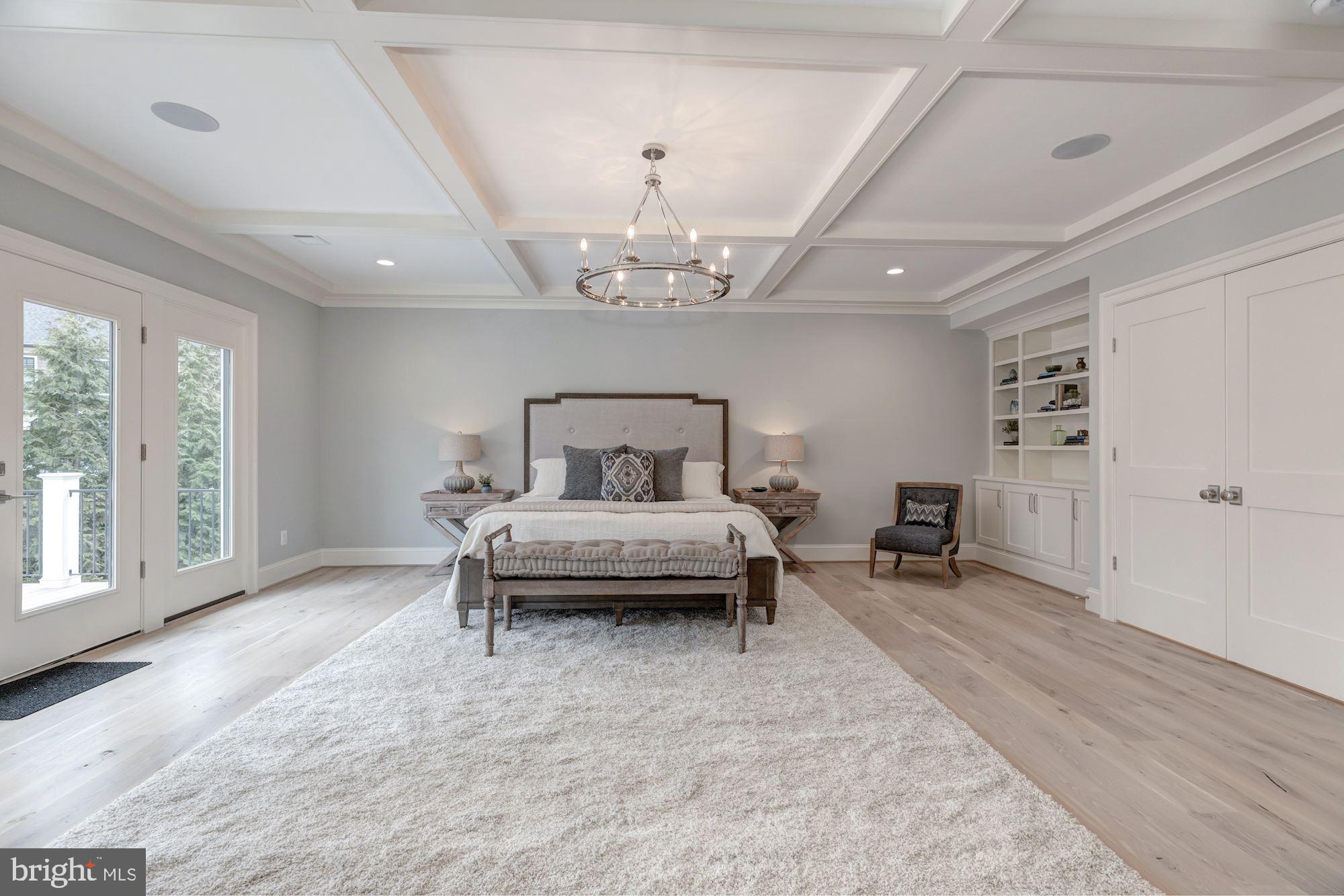 SALONA VILLAGE - Residential