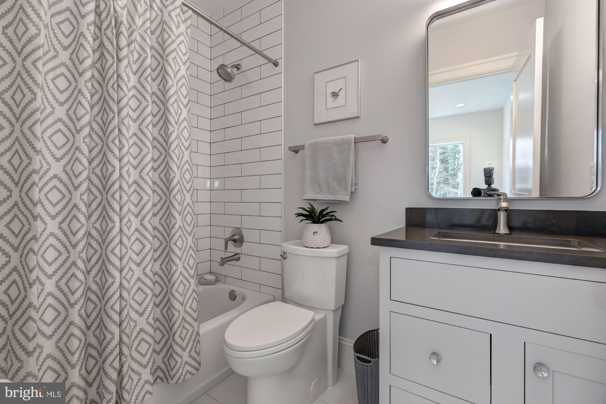 SALONA VILLAGE - Residential