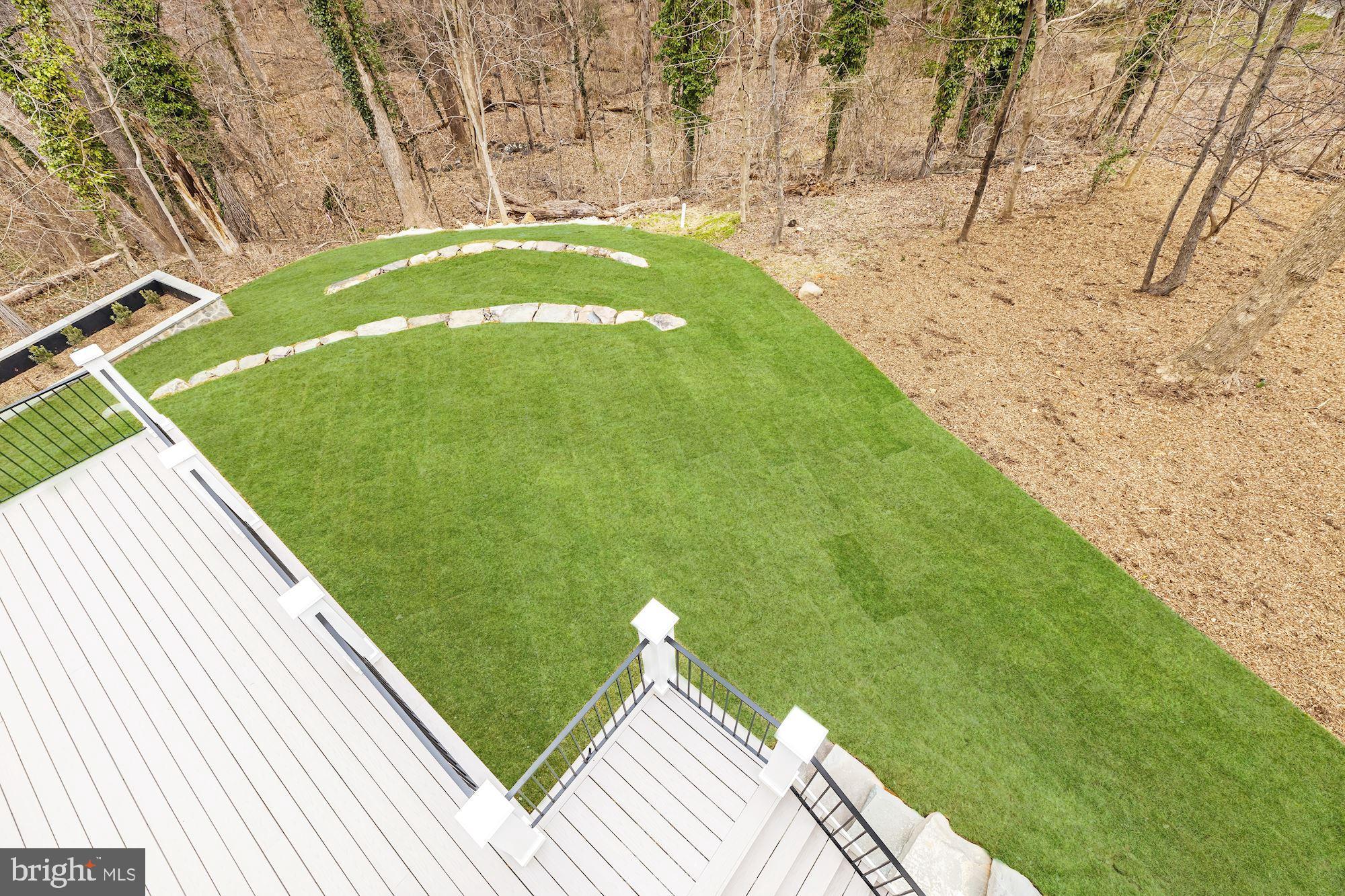 SALONA VILLAGE - Residential