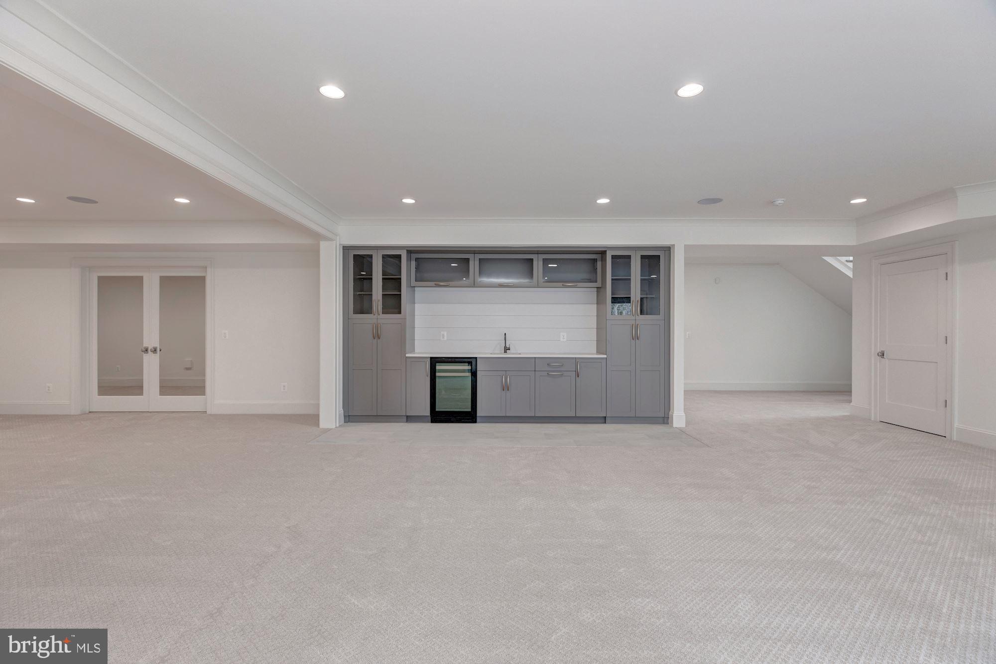 SALONA VILLAGE - Residential