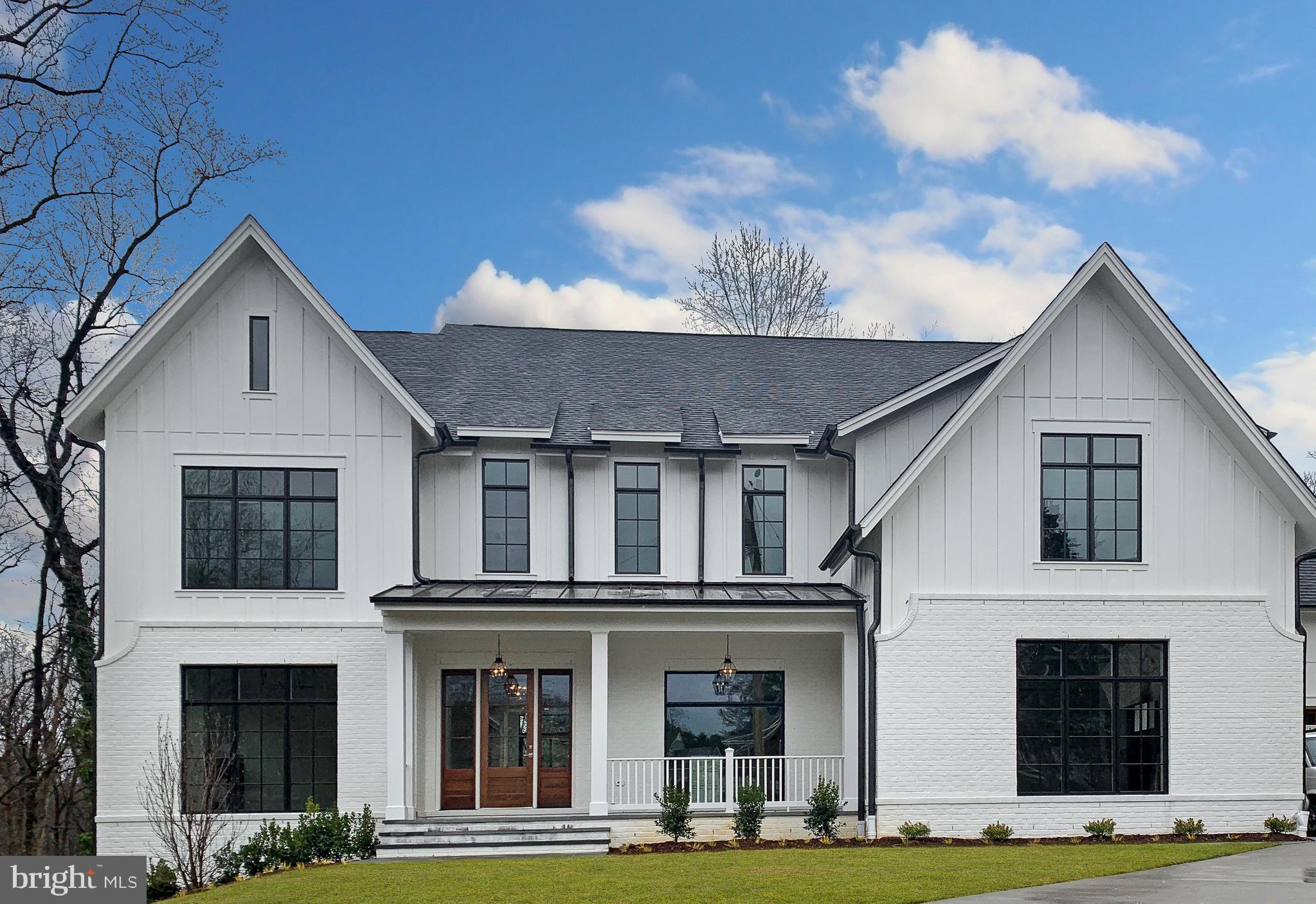 SALONA VILLAGE - Residential