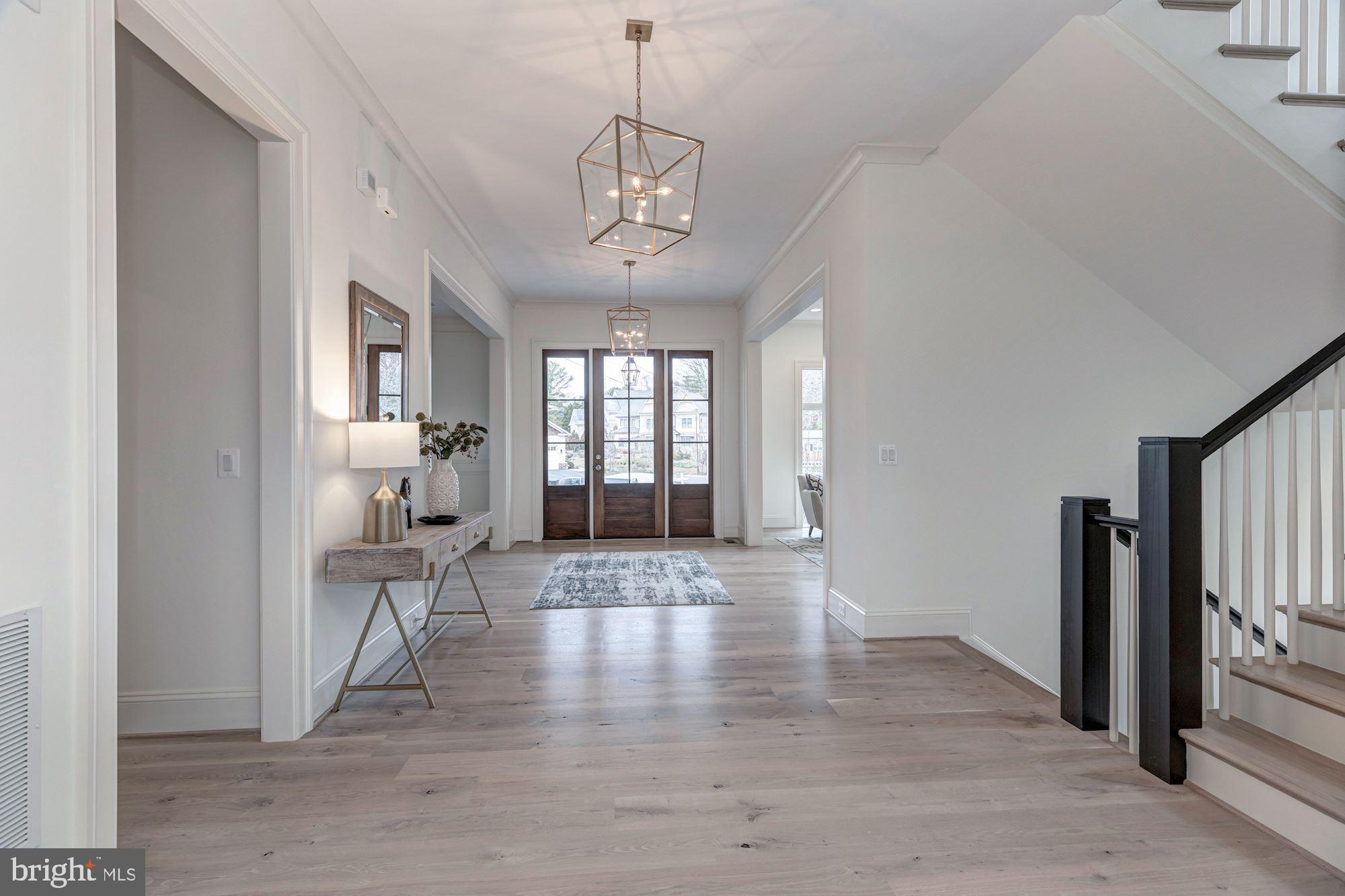 SALONA VILLAGE - Residential