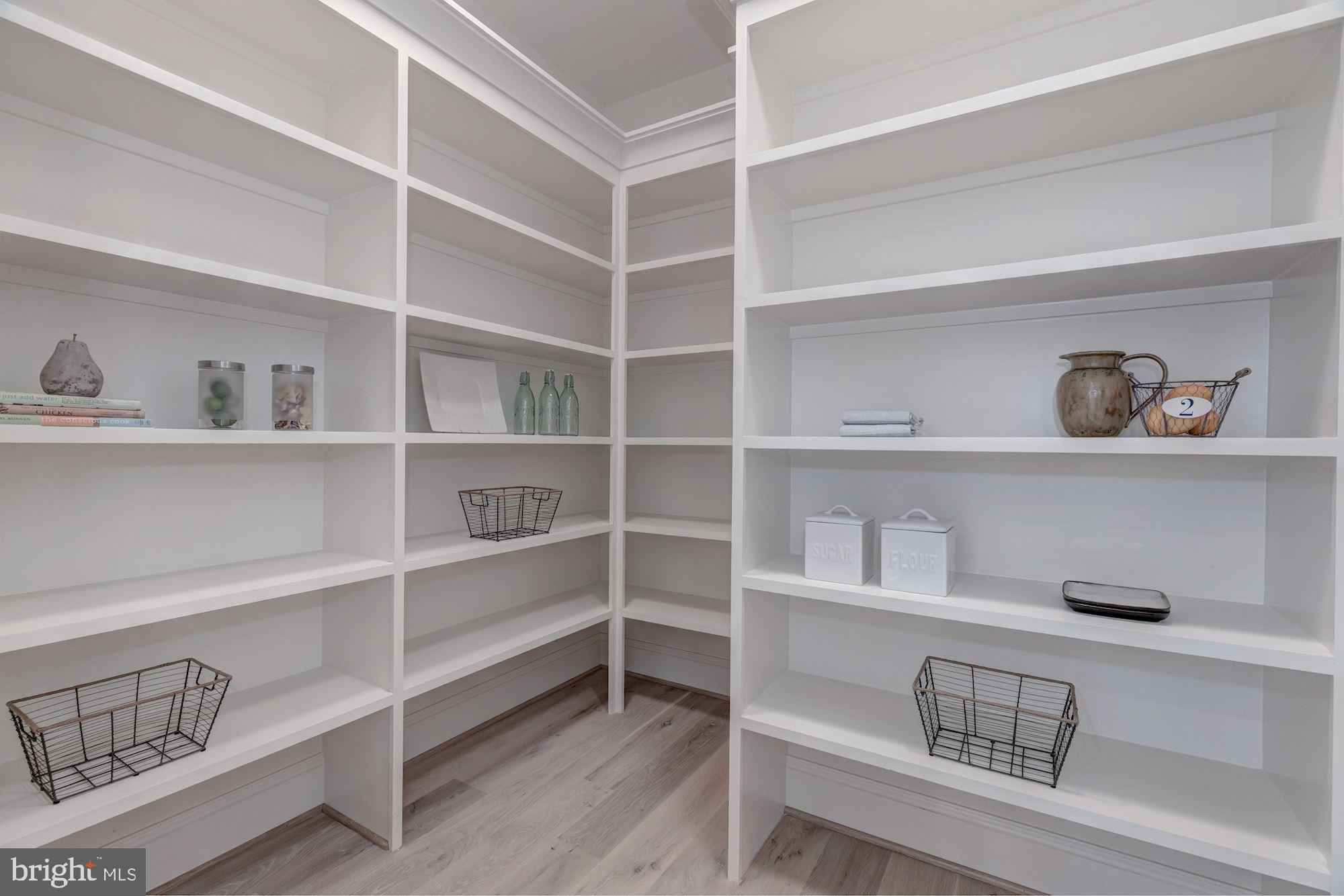 SALONA VILLAGE - Residential