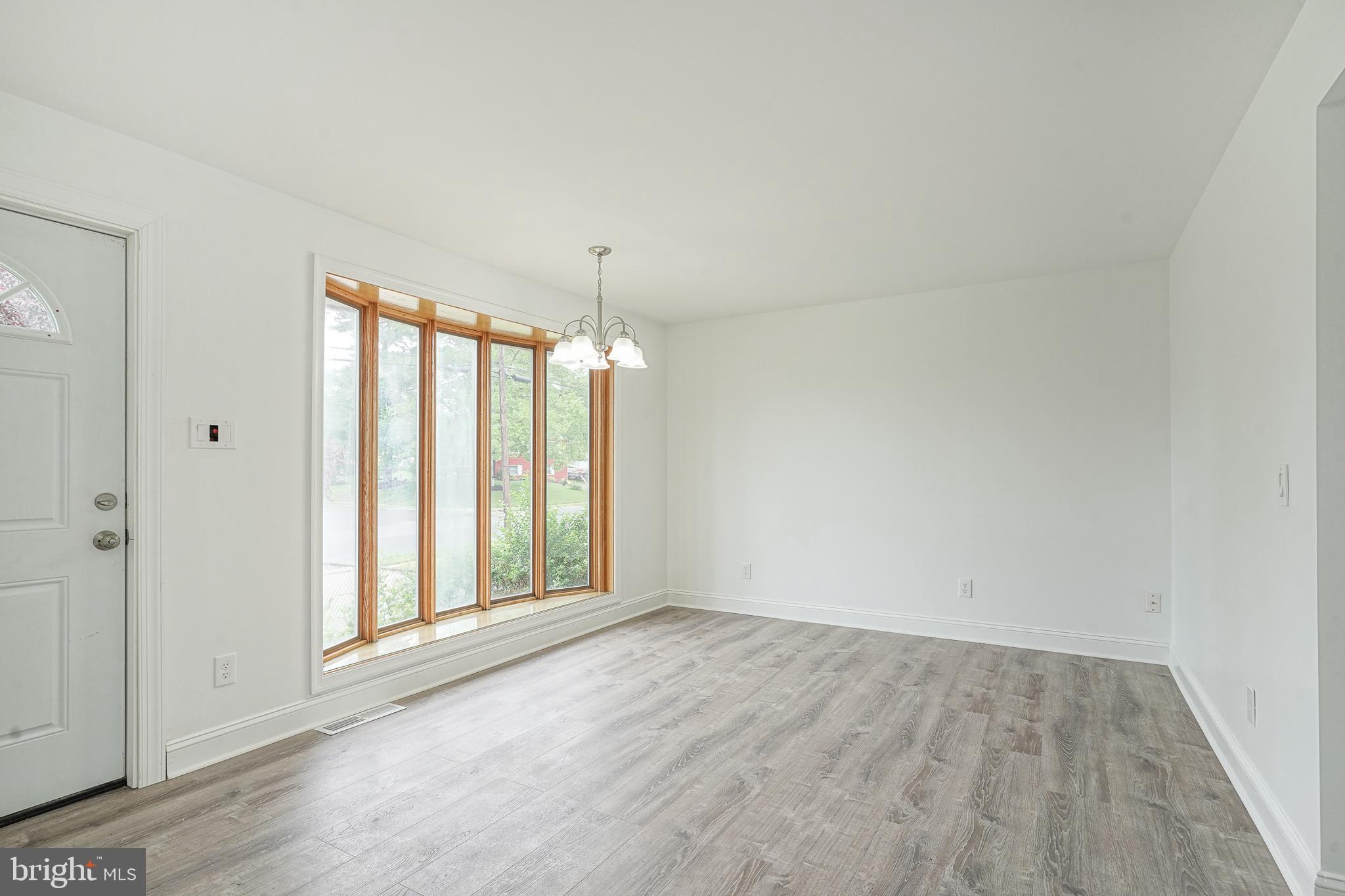 505 UNIVERSITY BOULEVARD