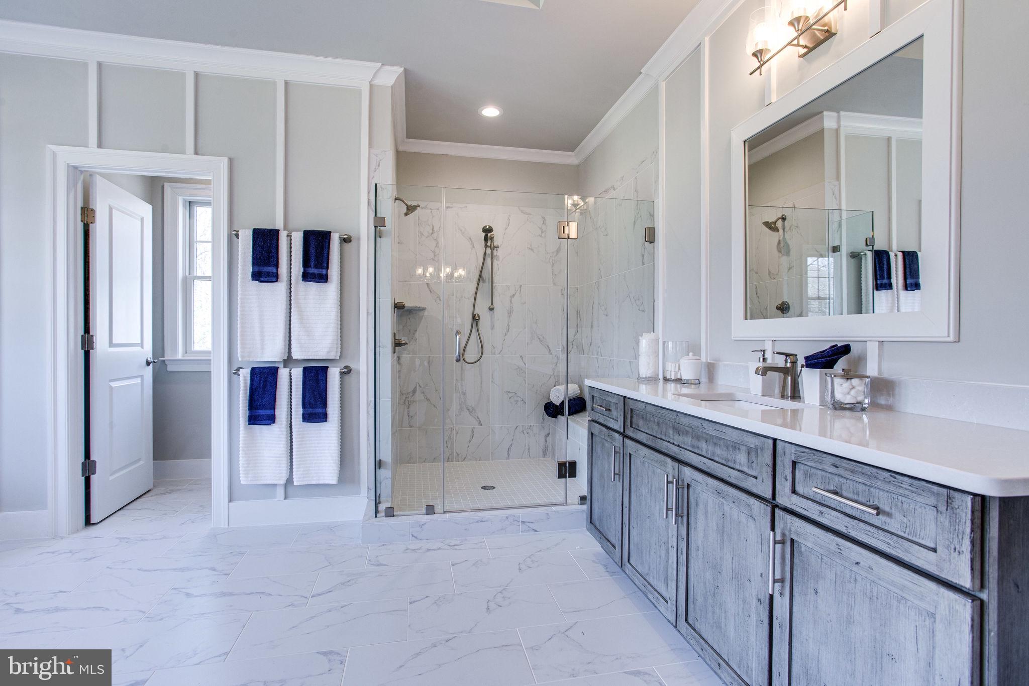 VIENNA WOODS - Residential