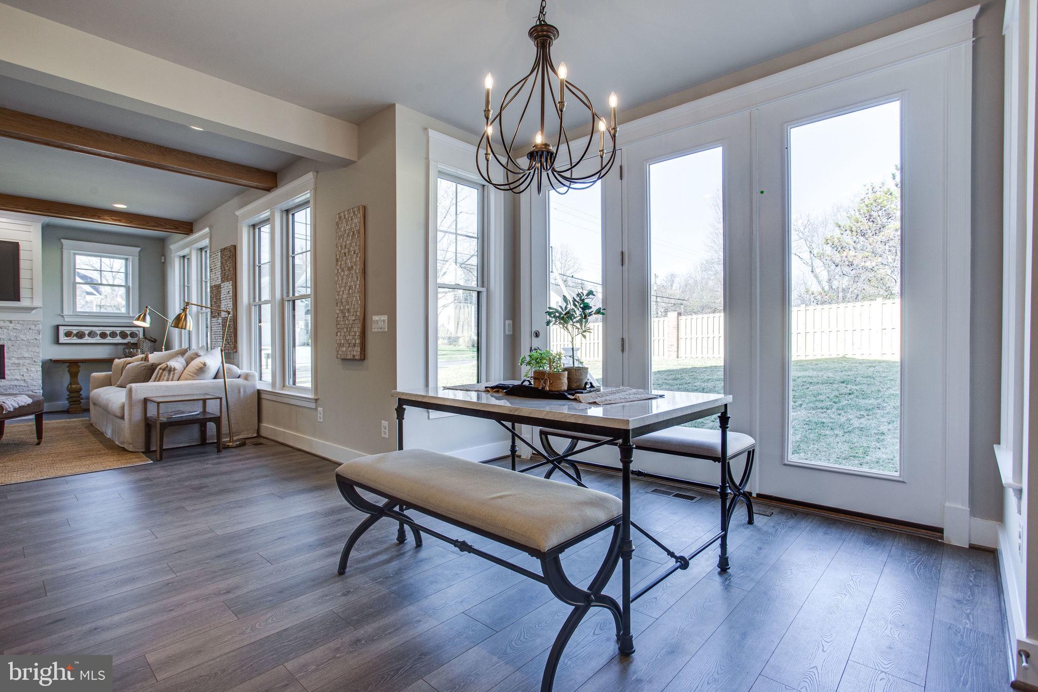 VIENNA WOODS - Residential