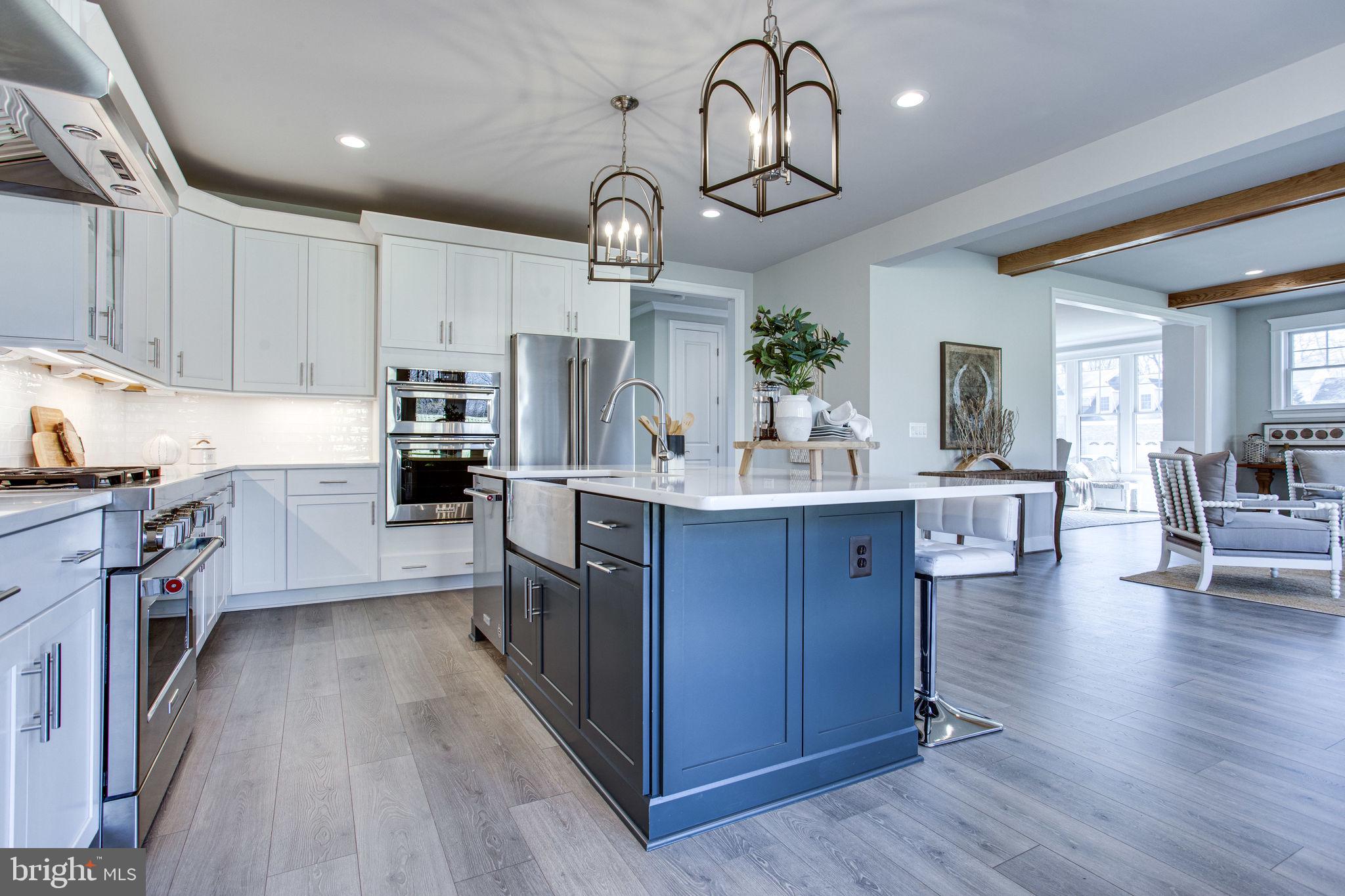 VIENNA WOODS - Residential