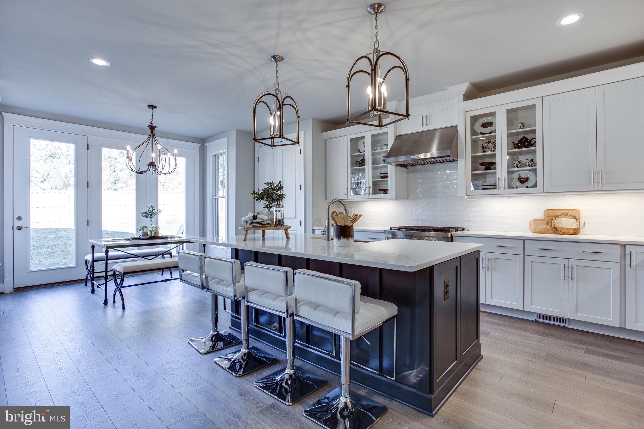 VIENNA WOODS - Residential