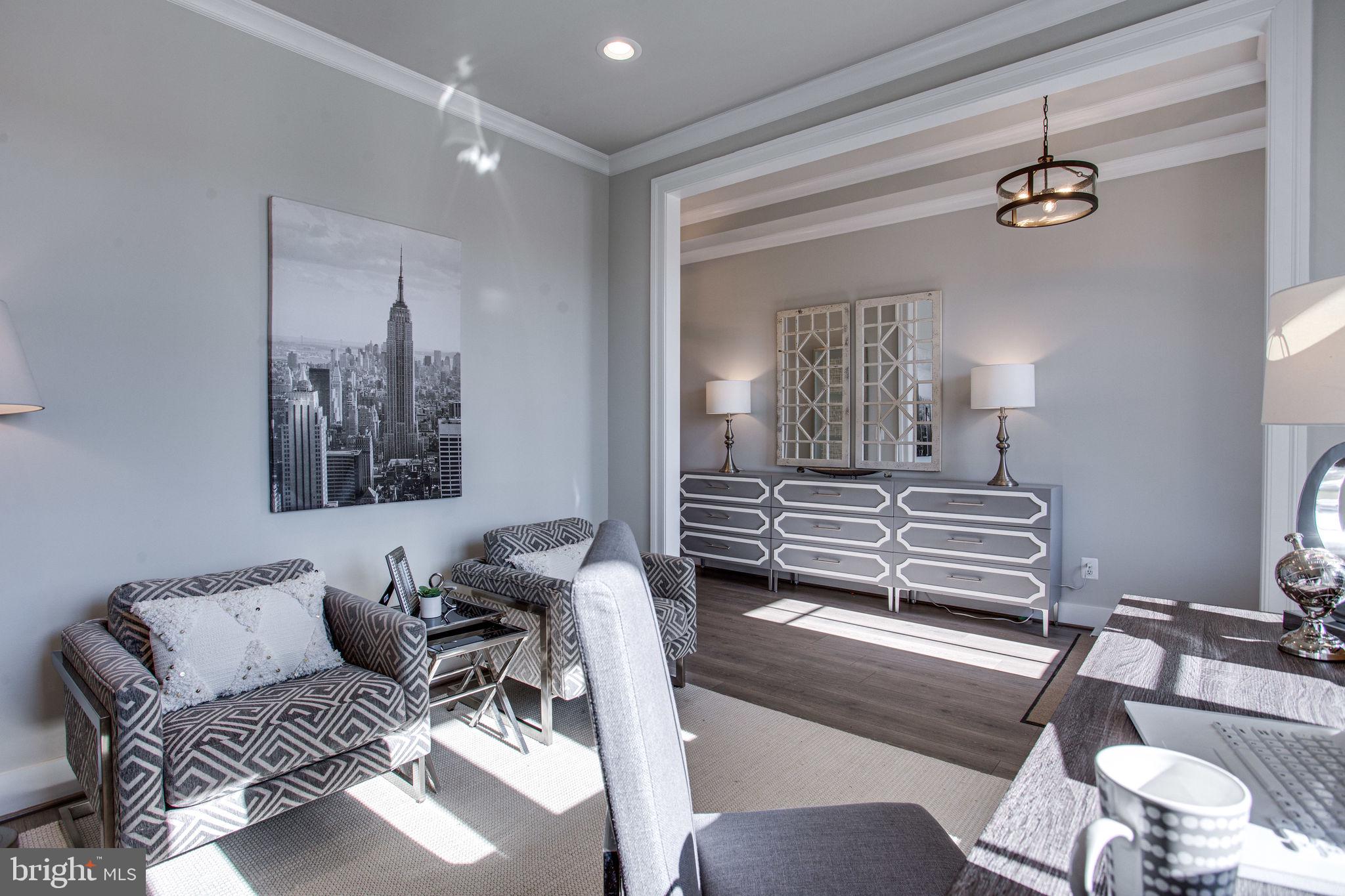 VIENNA WOODS - Residential