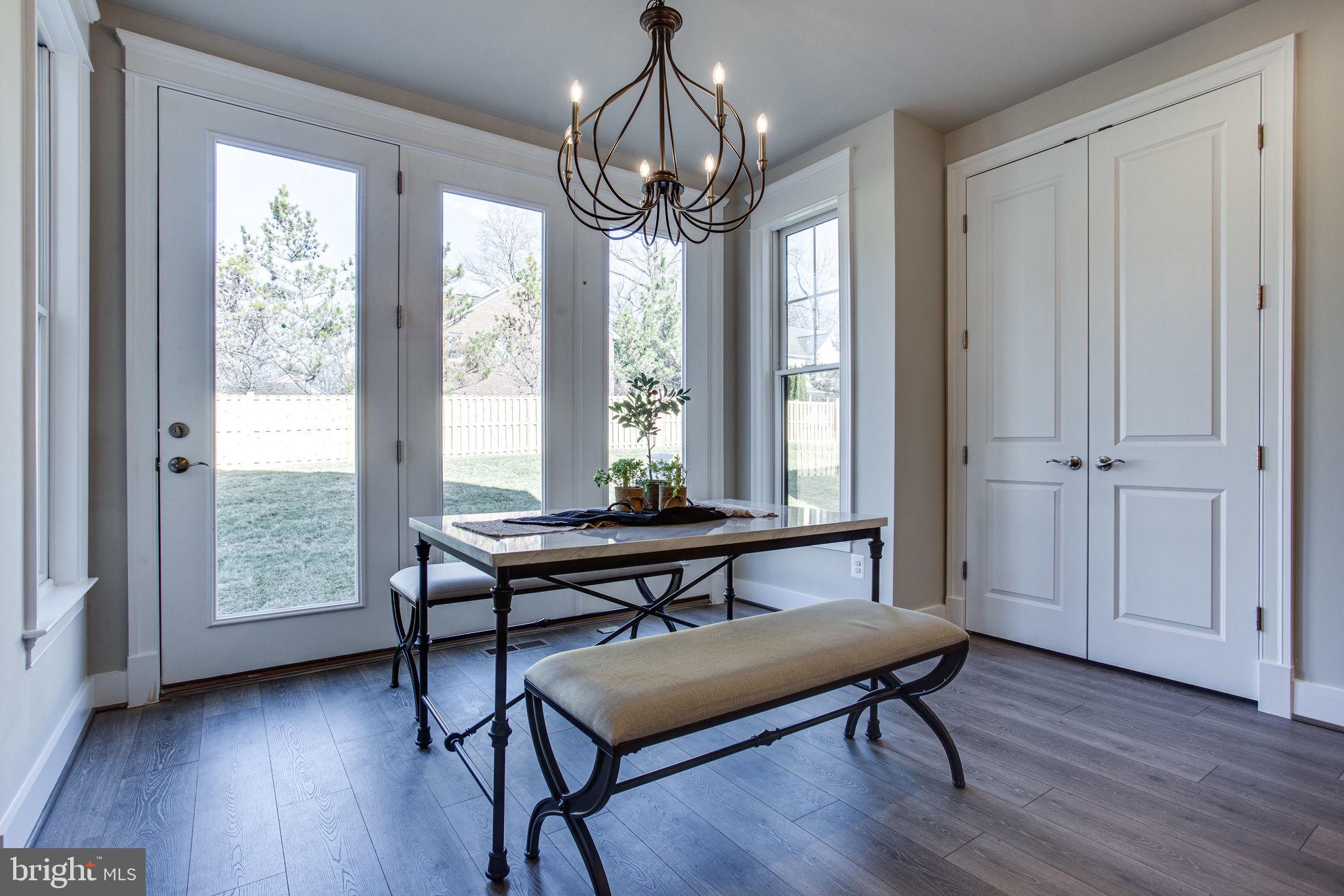 VIENNA WOODS - Residential