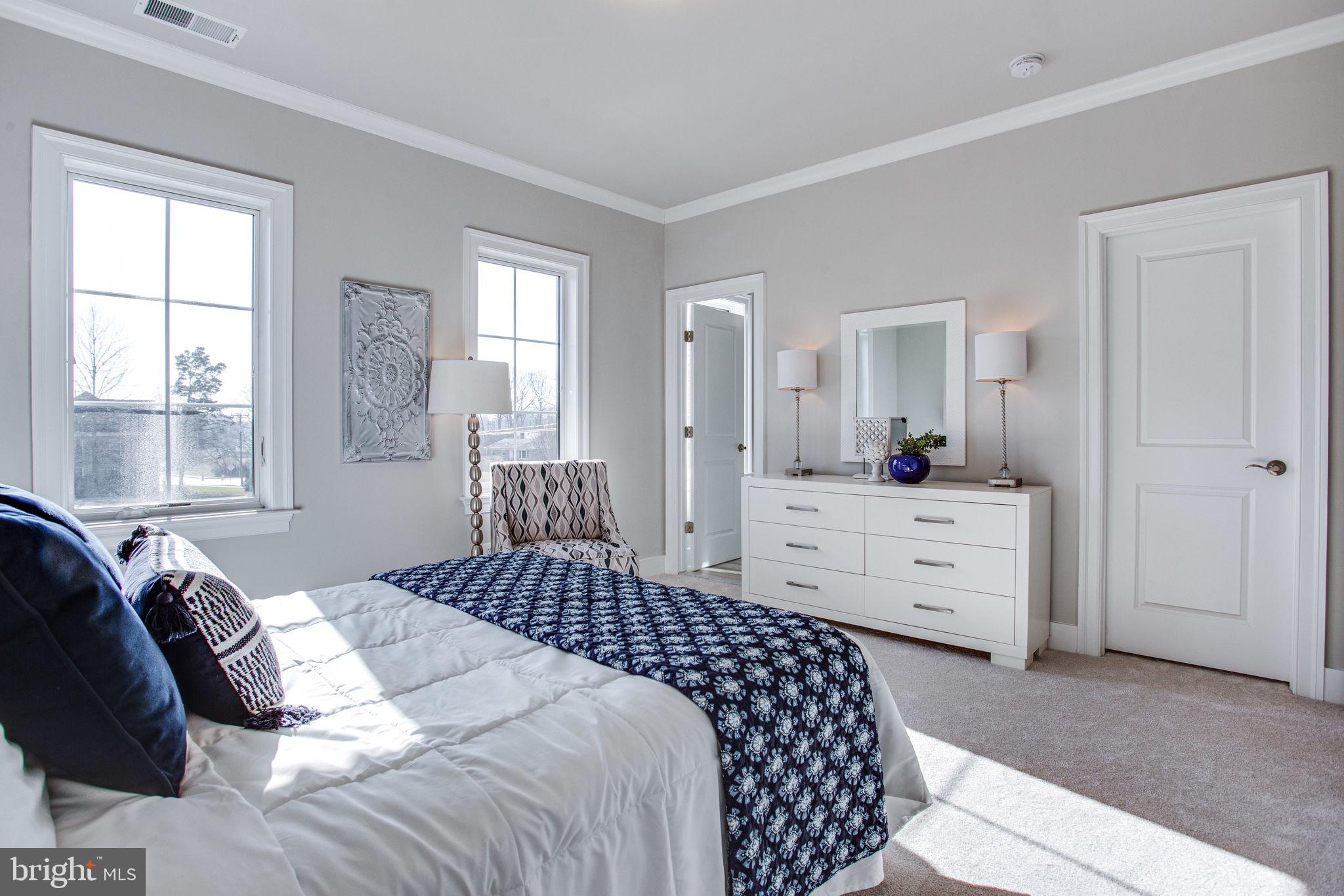 VIENNA WOODS - Residential