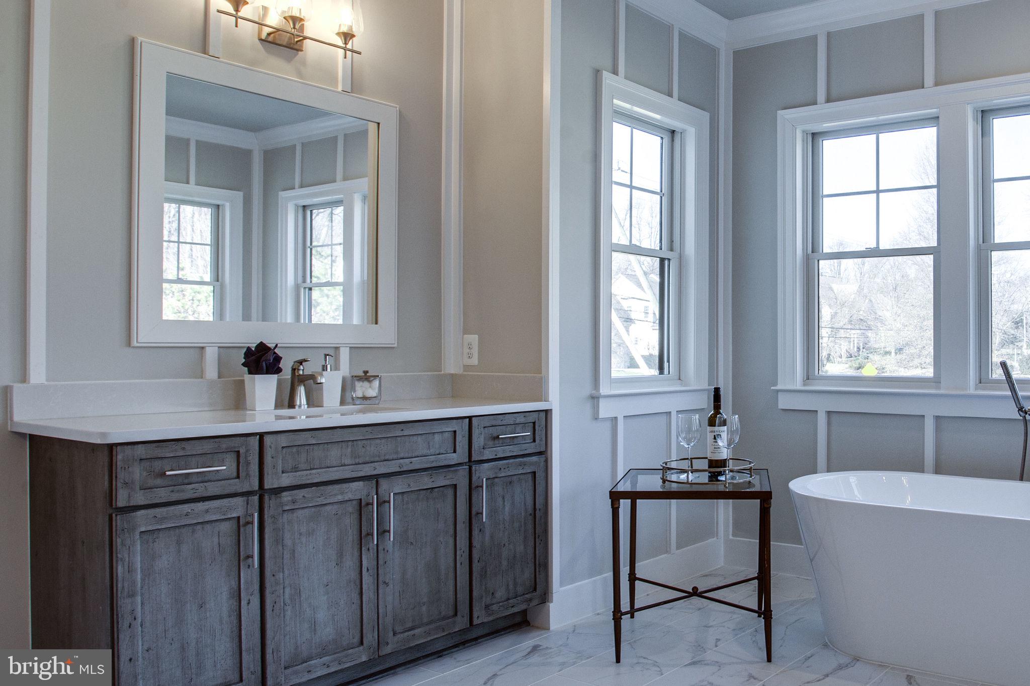 VIENNA WOODS - Residential