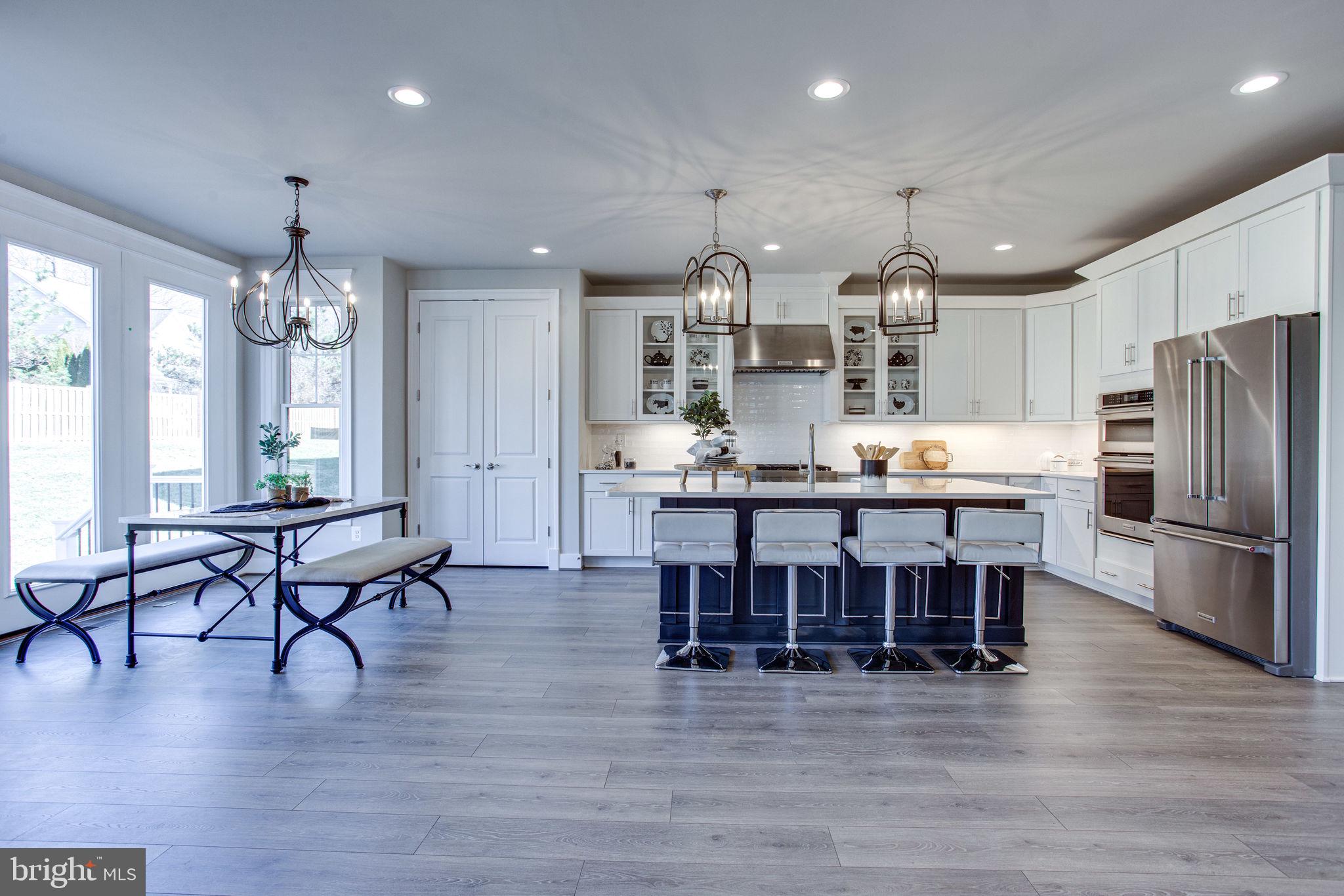 VIENNA WOODS - Residential