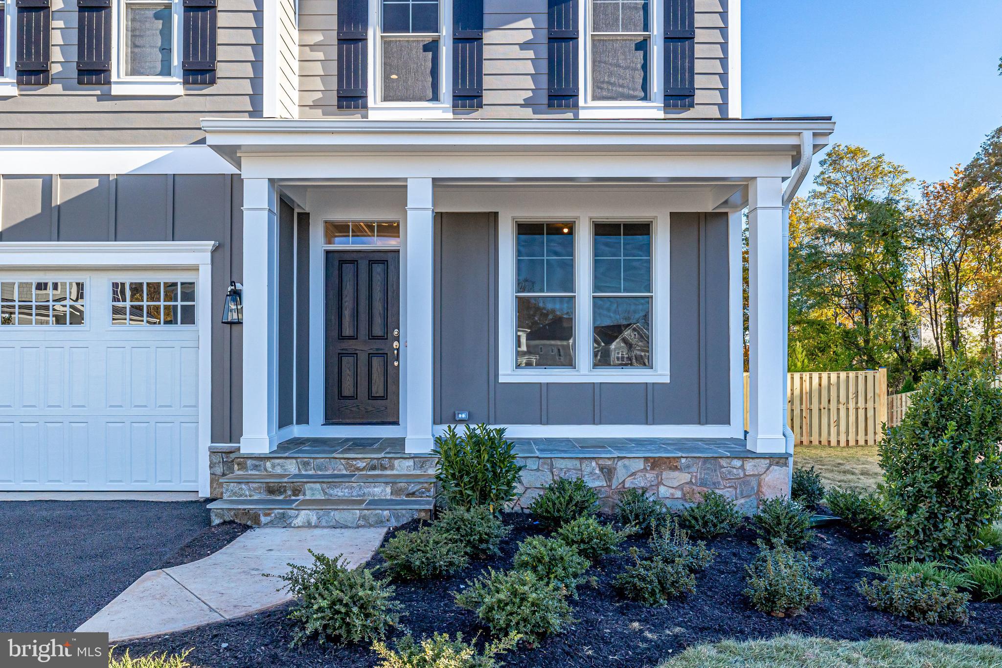 VIENNA WOODS - Residential