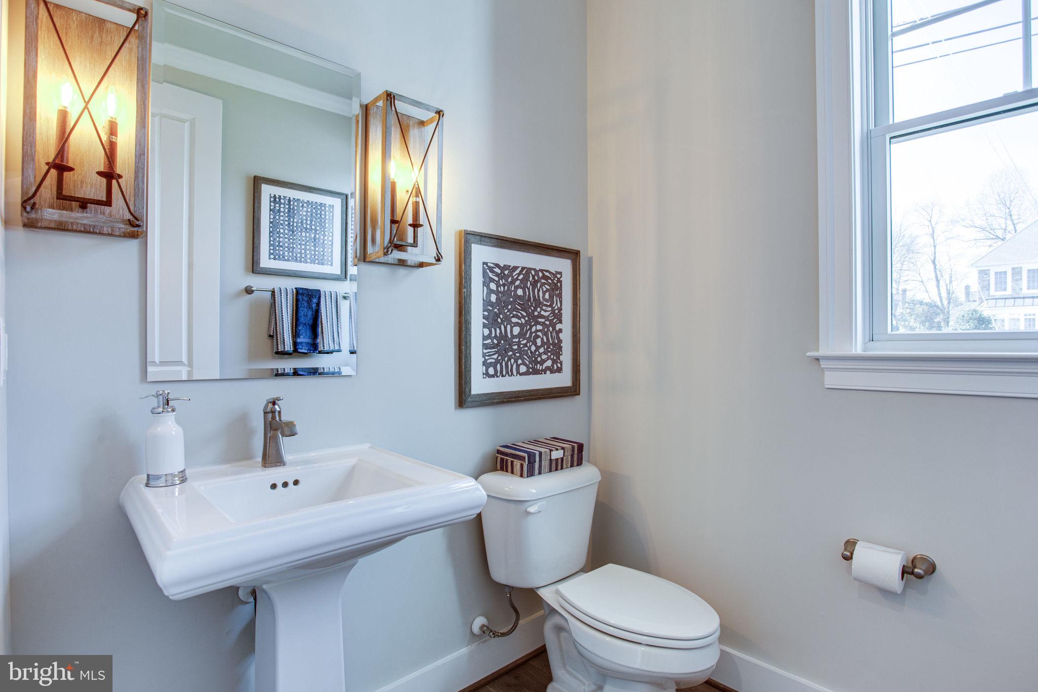 VIENNA WOODS - Residential