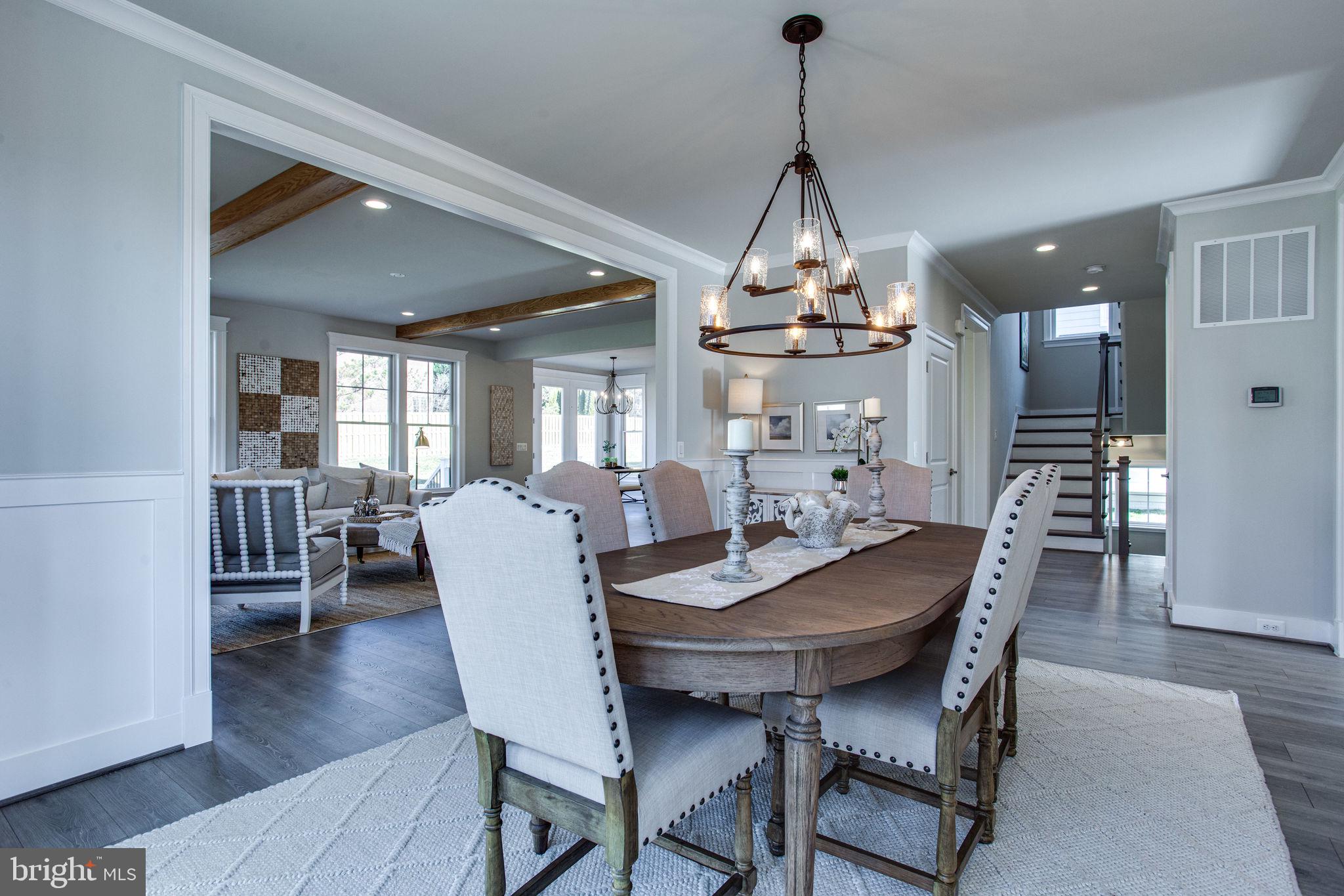 VIENNA WOODS - Residential