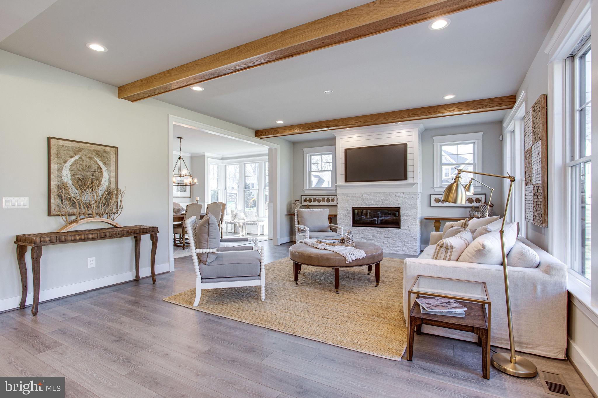 VIENNA WOODS - Residential