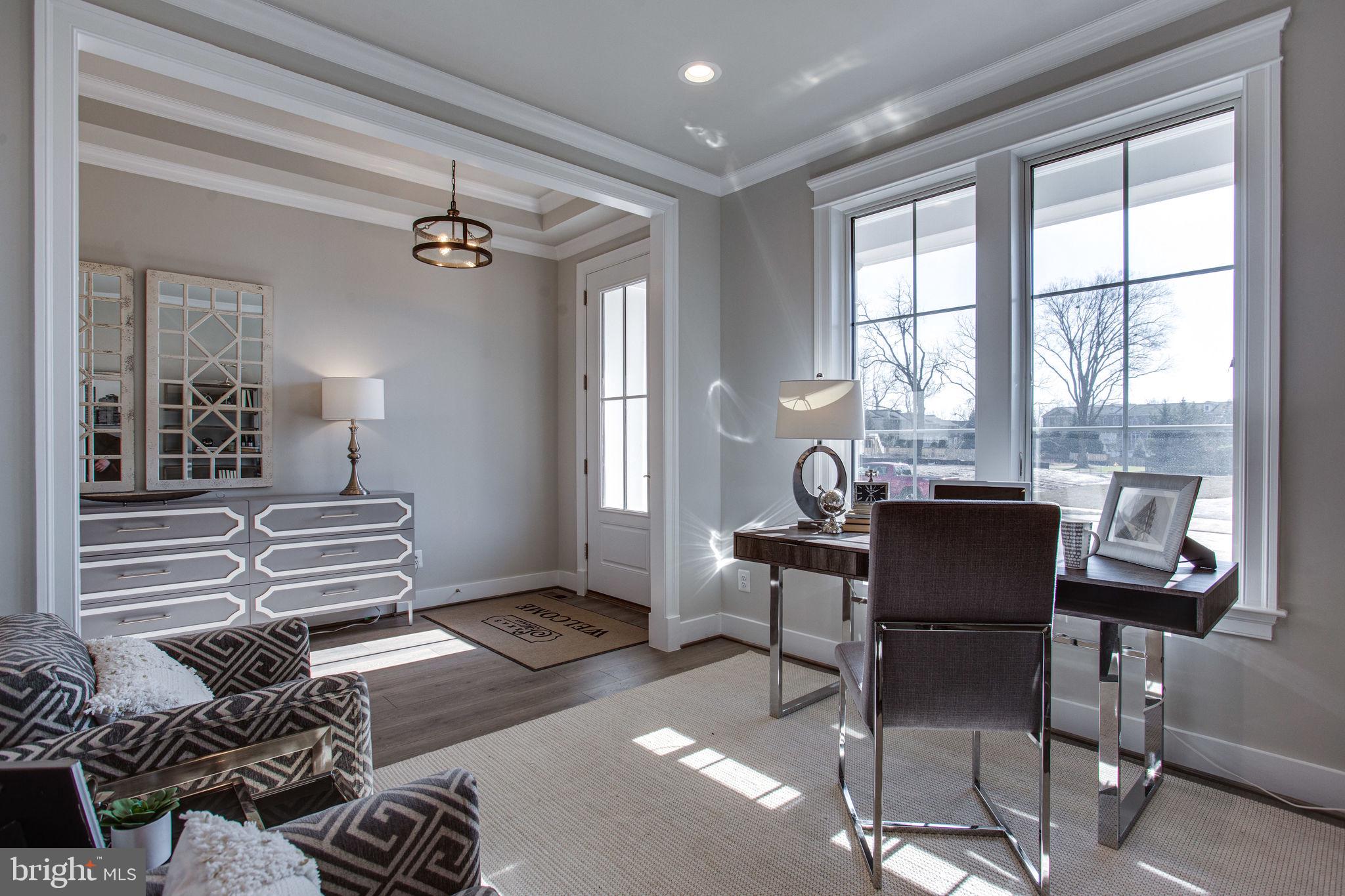 VIENNA WOODS - Residential