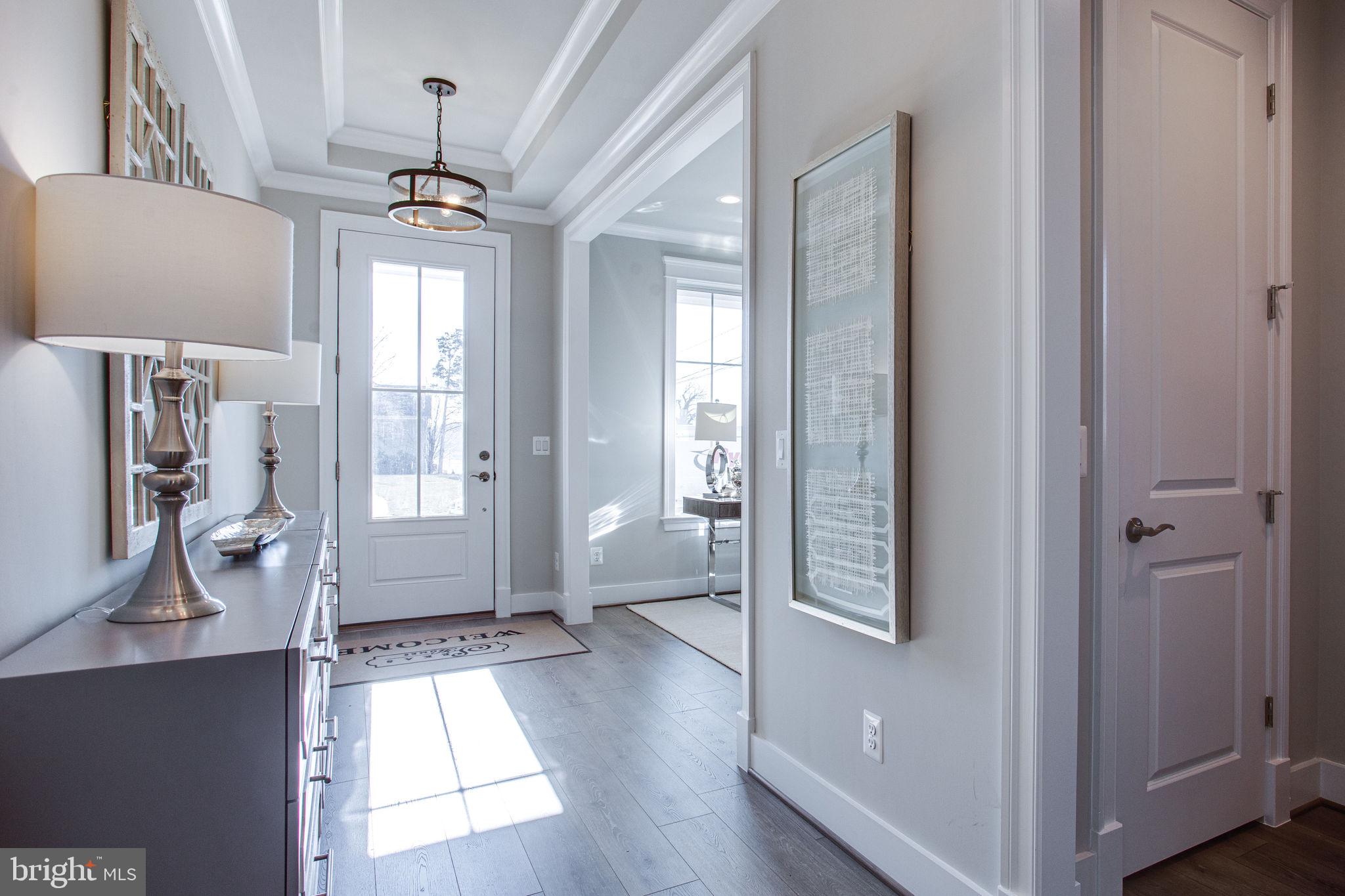 VIENNA WOODS - Residential