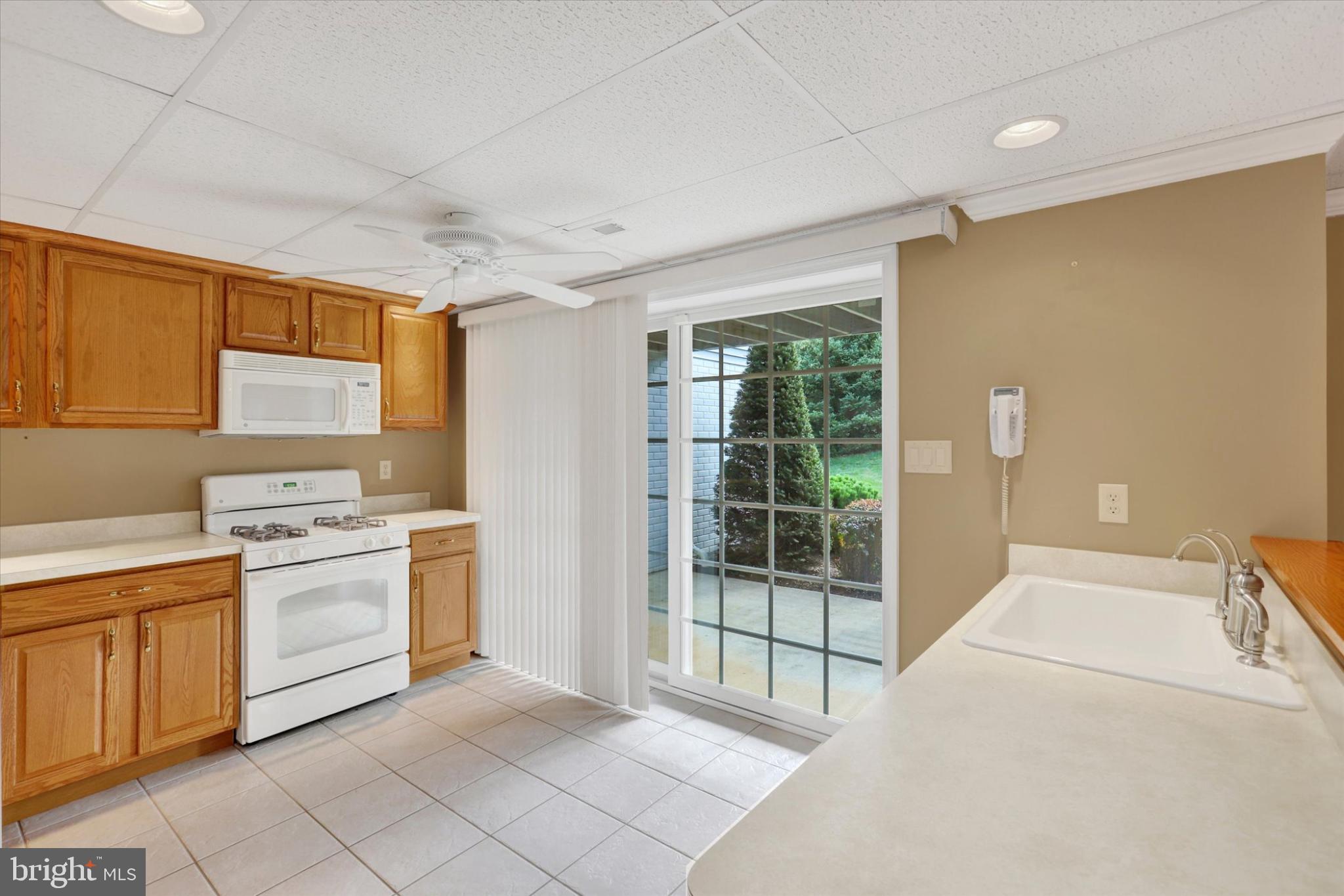 PENN NATIONAL GOLF COURSE COMMUNITY - Residential