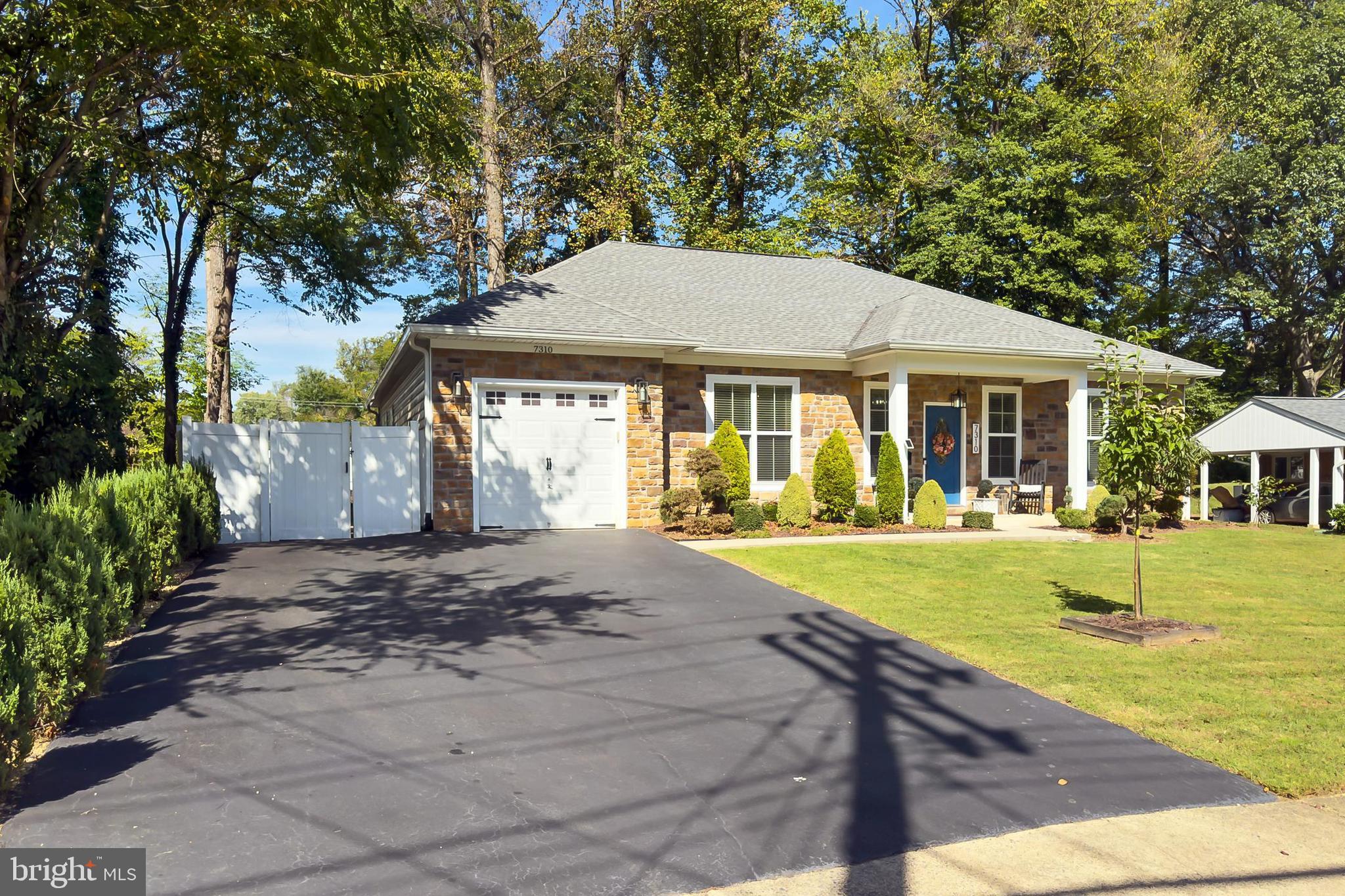 7310 LEESVILLE BOULEVARD