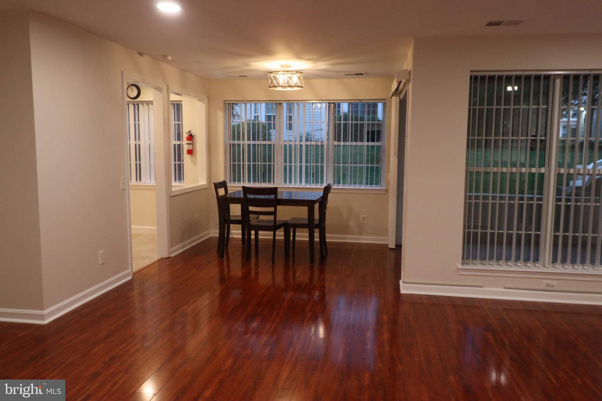 GUNSTON CORNER - Residential